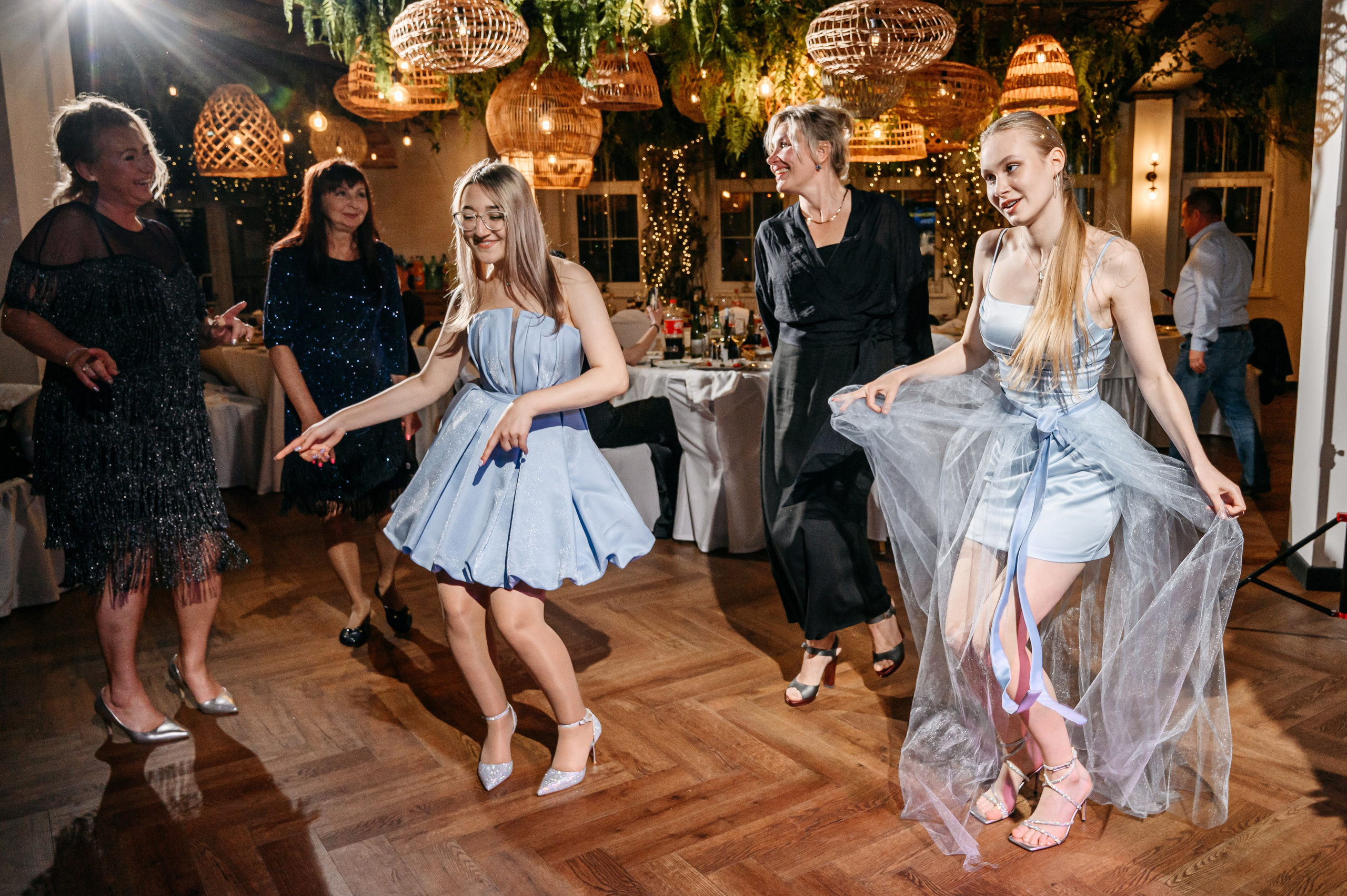 Выпускной Школа № 7. Фотограф Владивосток. Игорь Кирсанов