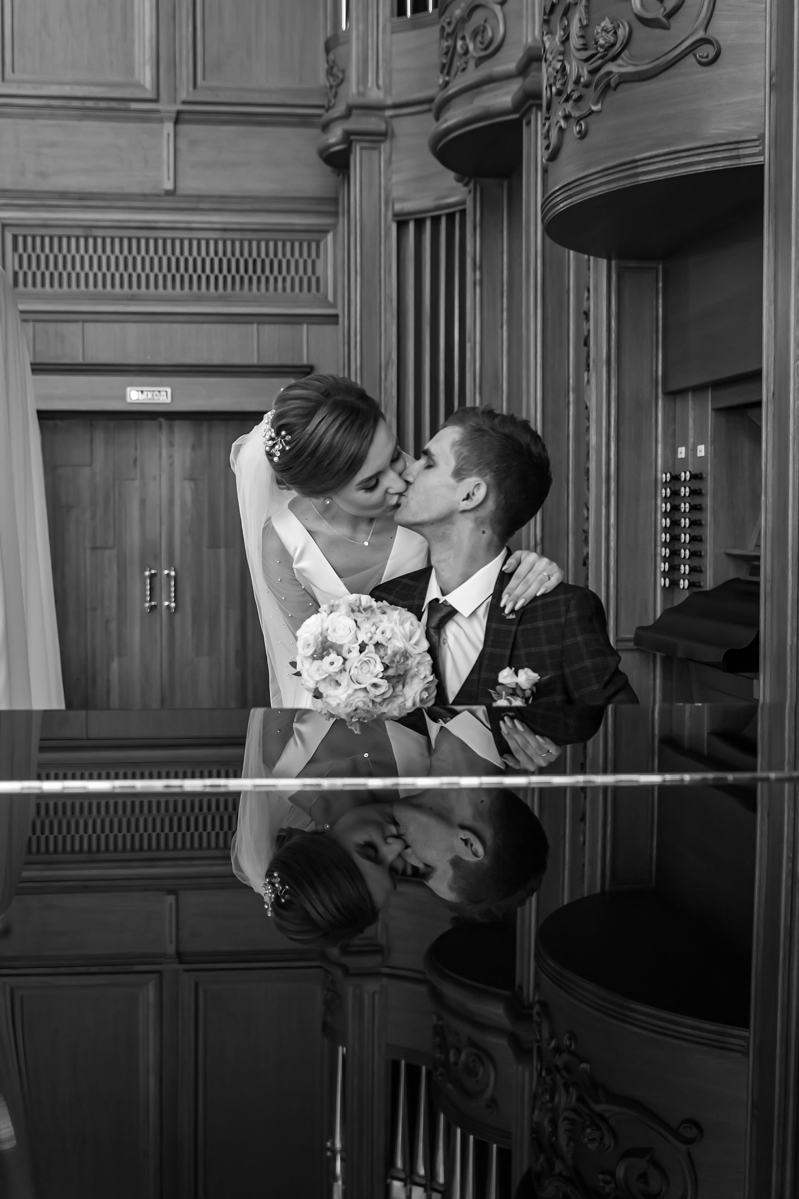 Свадебный фотограф Марина Суворова и видеооператор Олег Петров