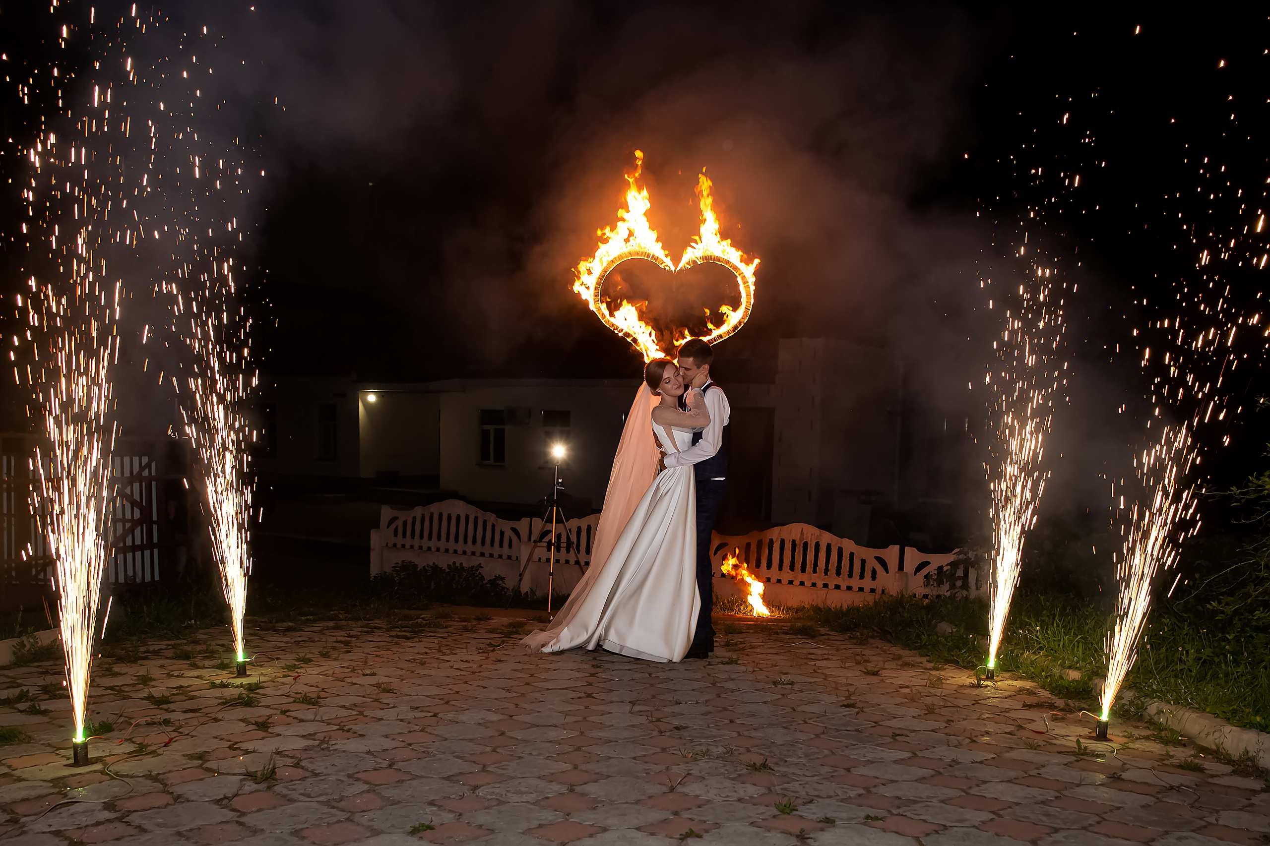 Свадебный фотограф Марина Суворова и видеооператор Олег Петров