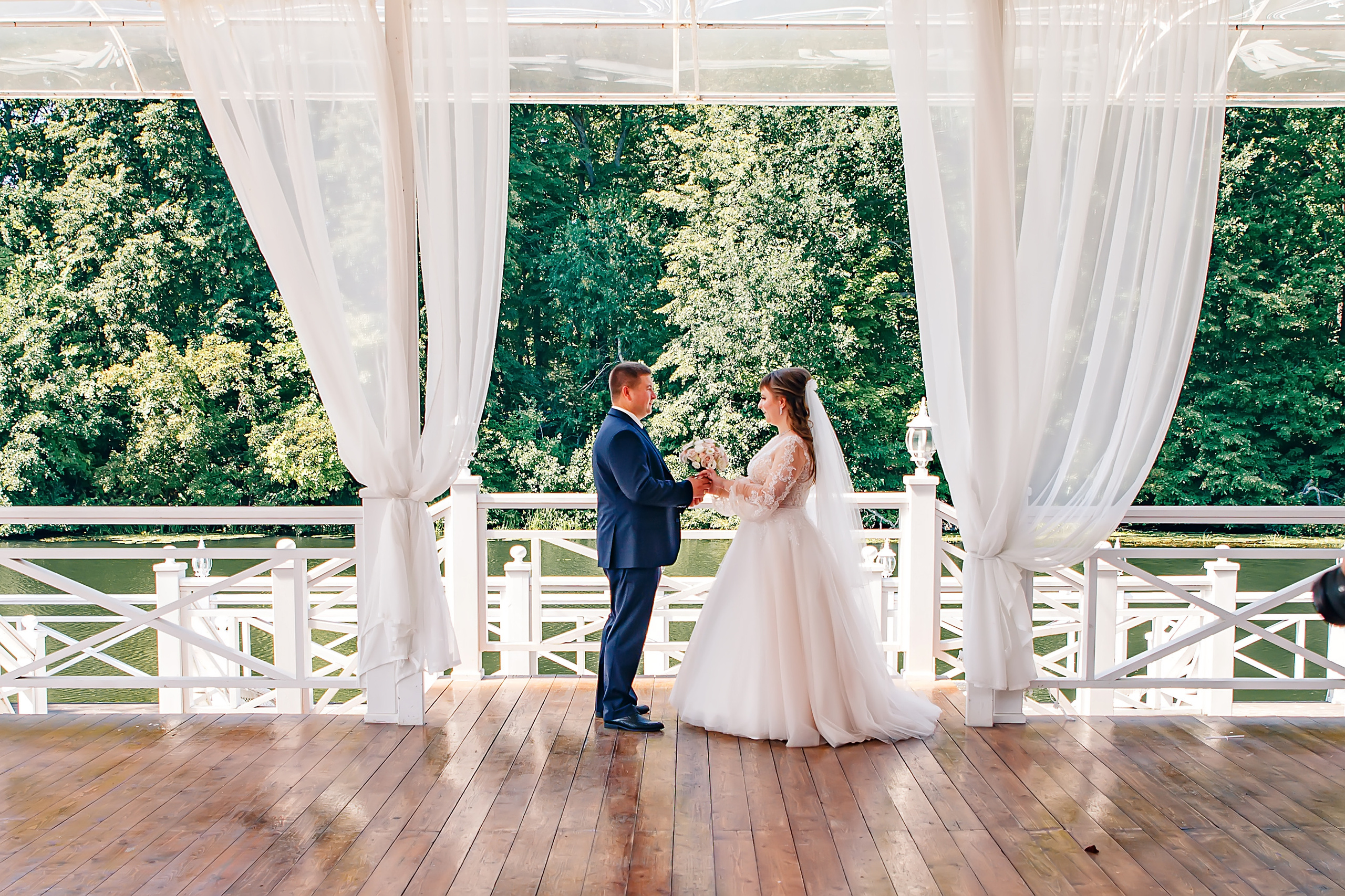 Свадебная фотосъёмка. Свадебный фотограф Марина Суворова и видеооператор Олег Петров