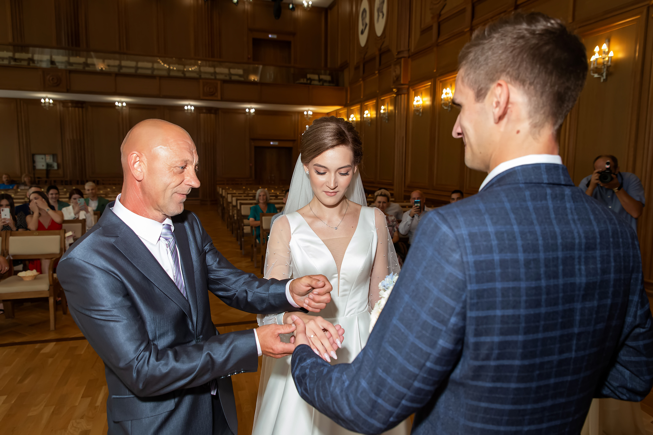 Свадебная фотосъёмка. Свадебный фотограф Марина Суворова и видеооператор Олег Петров