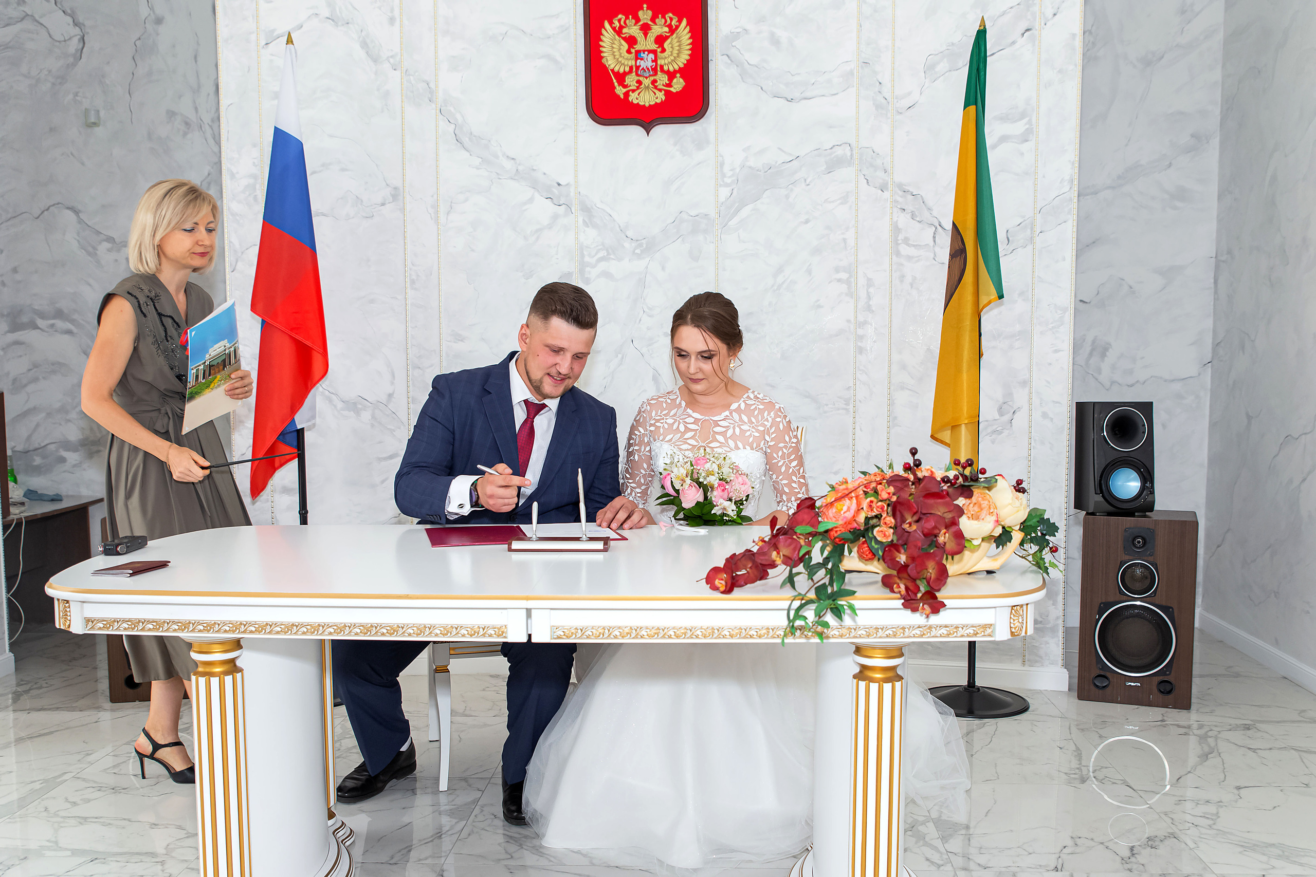 Свадебный фотограф Марина Суворова и видеооператор Олег Петров