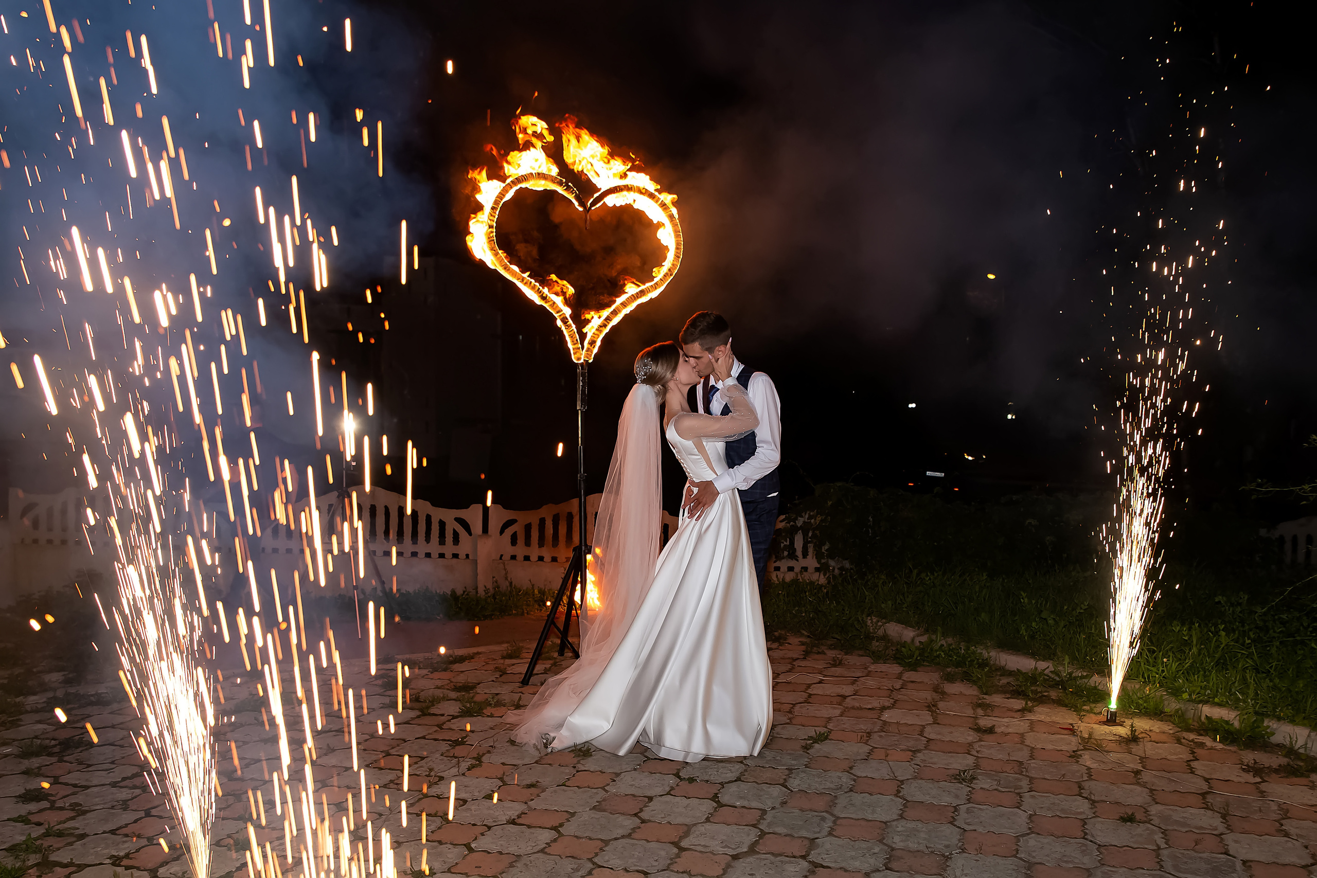 Свадебный фотограф Марина Суворова и видеооператор Олег Петров