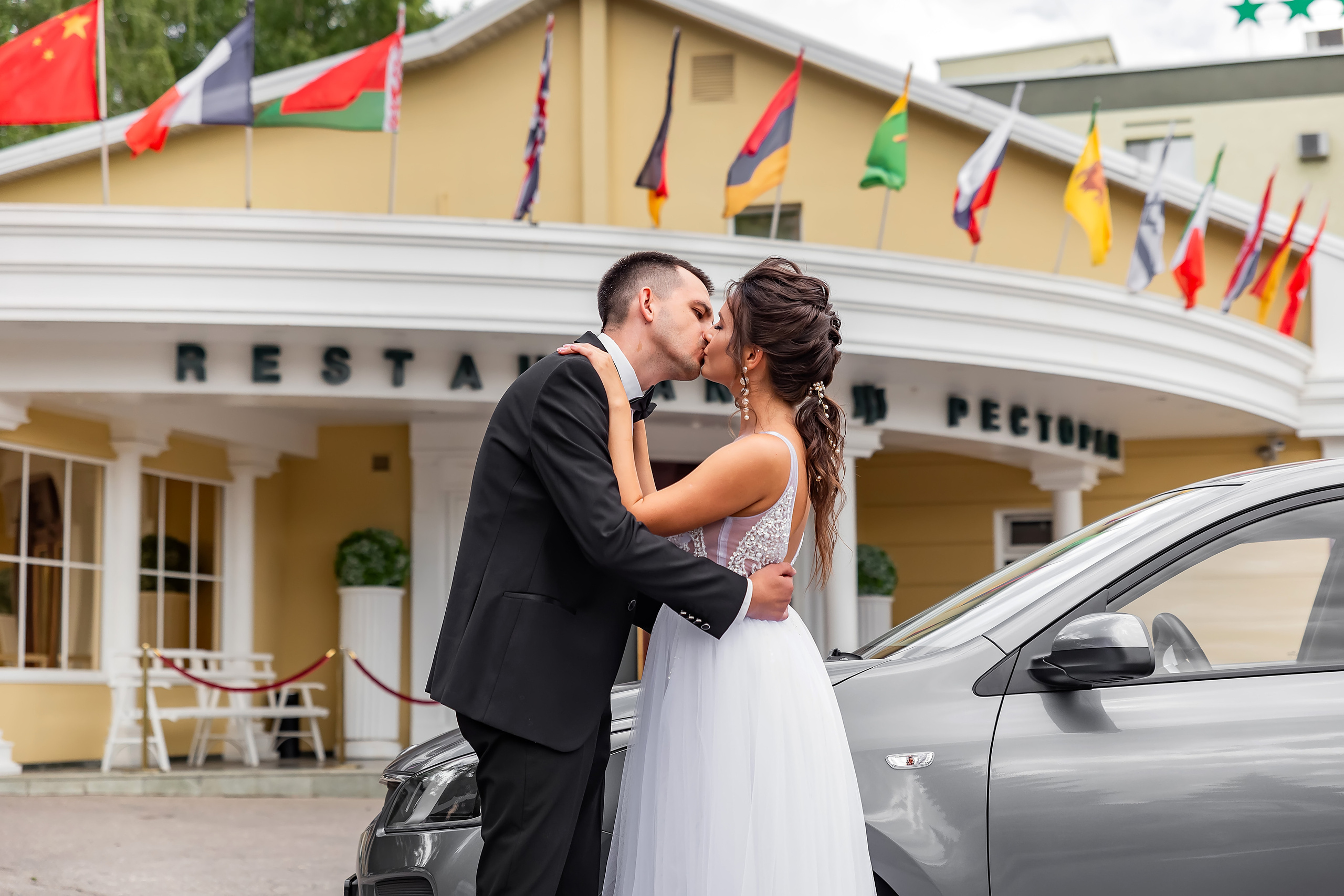 Свадебный фотограф Марина Суворова и видеооператор Олег Петров