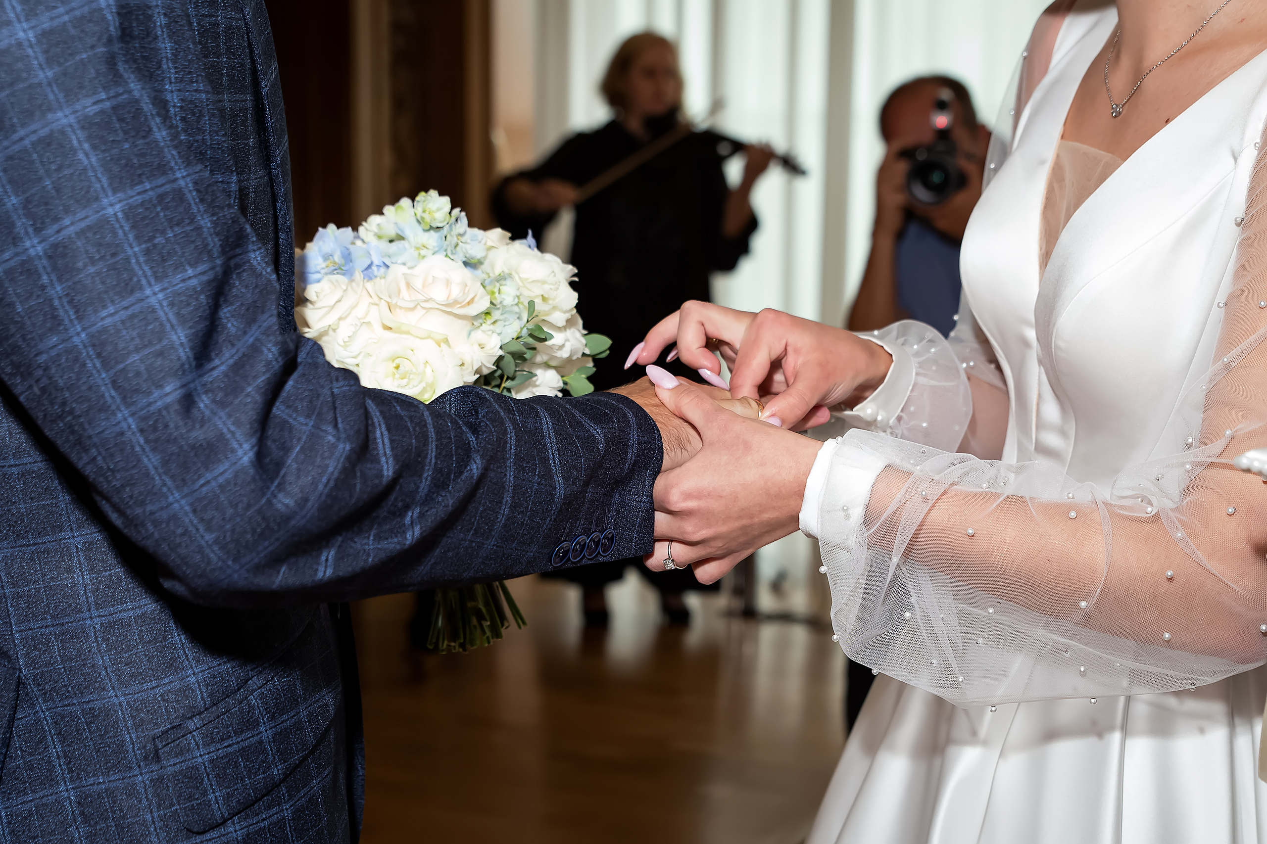 Свадебный фотограф Марина Суворова и видеооператор Олег Петров