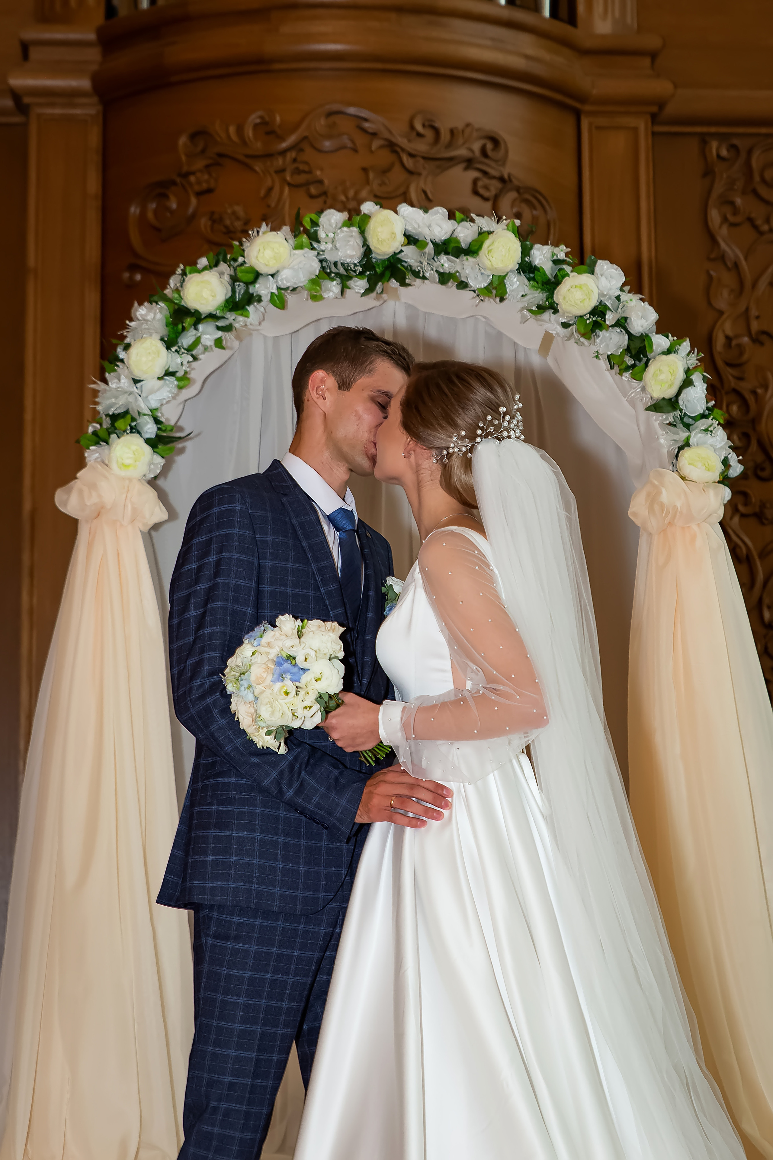 Свадебная фотосъёмка. Свадебный фотограф Марина Суворова и видеооператор Олег Петров