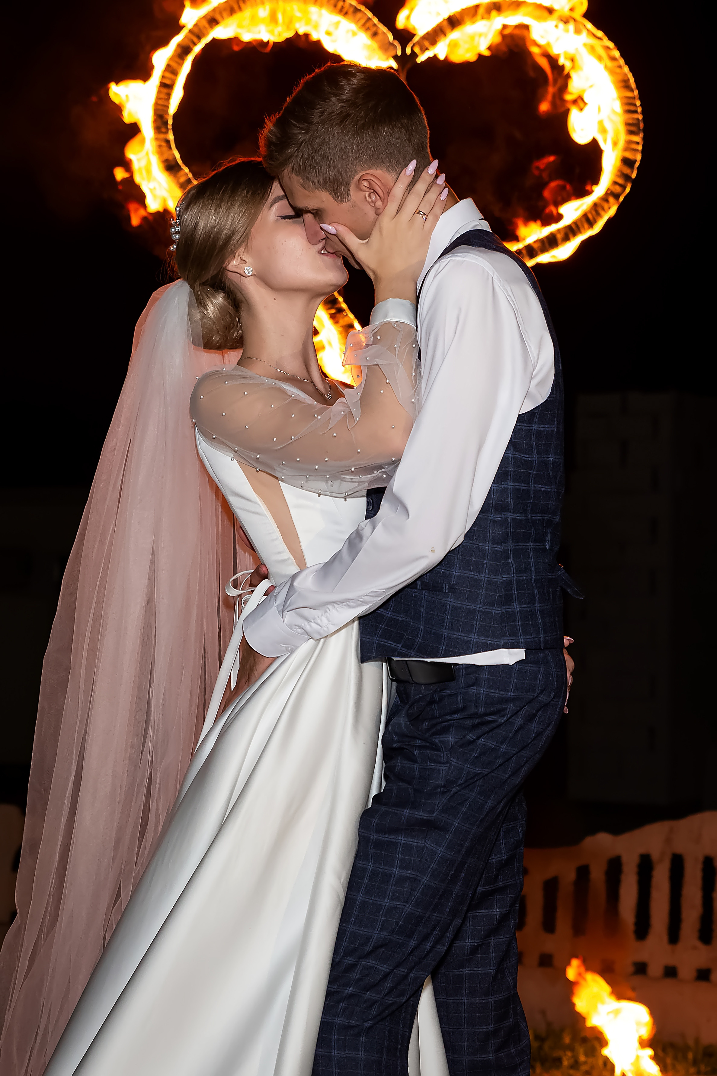 Свадебный фотограф Марина Суворова и видеооператор Олег Петров