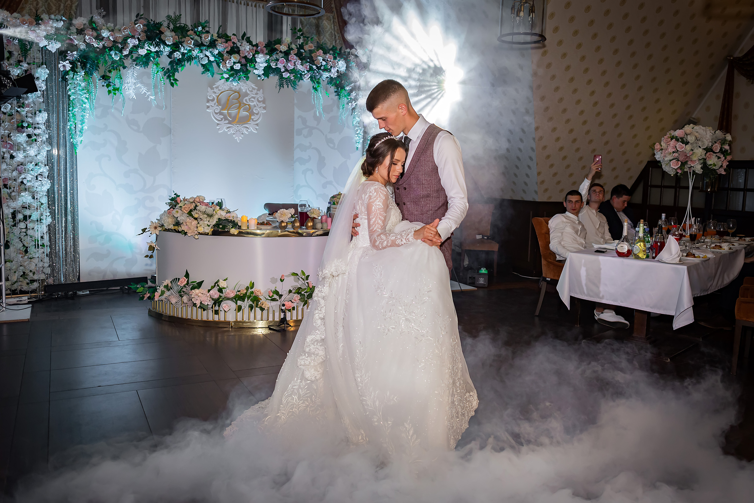 Свадебный фотограф Марина Суворова и видеооператор Олег Петров