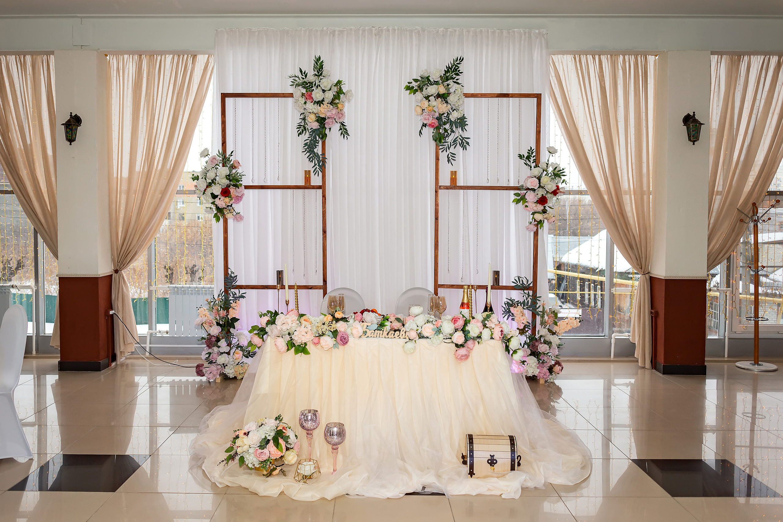 Свадебная фотосъёмка. Свадебный фотограф Марина Суворова и видеооператор Олег Петров