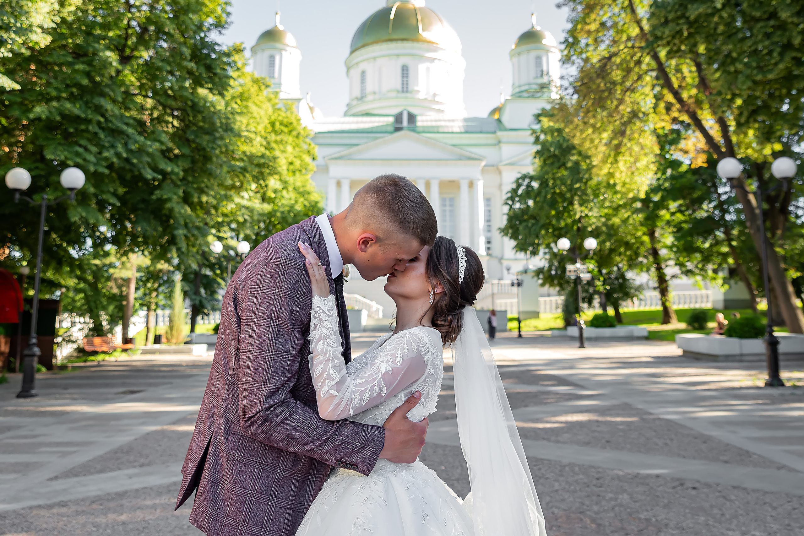 Свадебный фотограф Марина Суворова и видеооператор Олег Петров