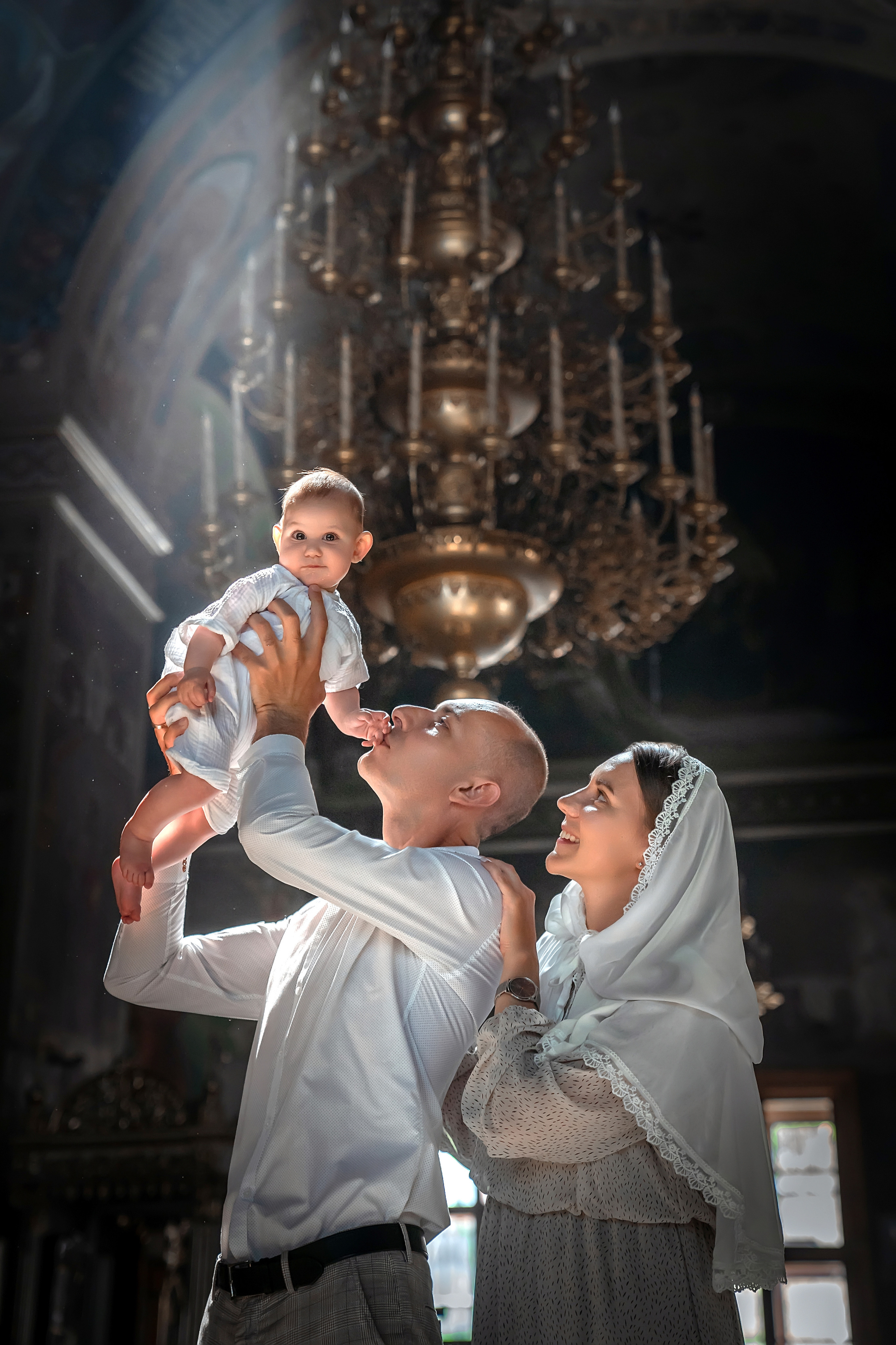 Профессиональная фото и видеосъёмка таинств крещения и венчания, профессиональный фотограф на  крещение венчание, Воскресение Словущего в Даниловской слободе