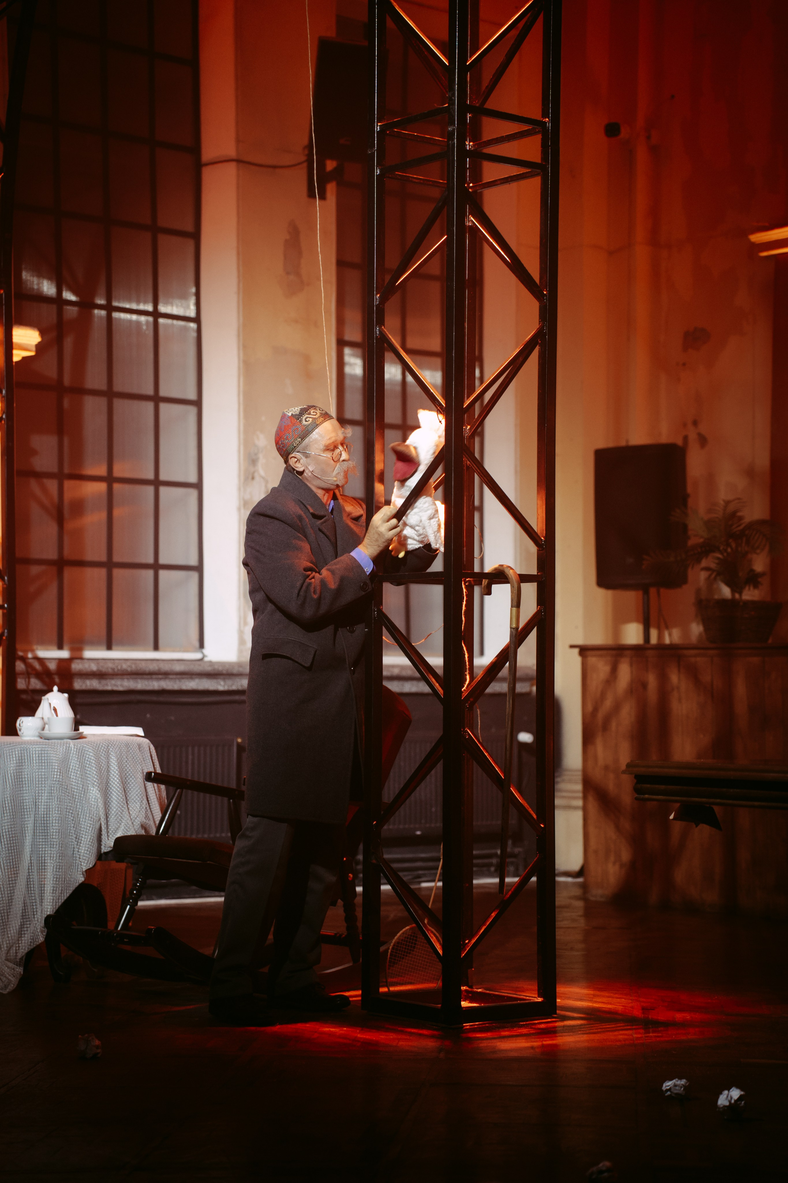 Горький оптимизм. Главная