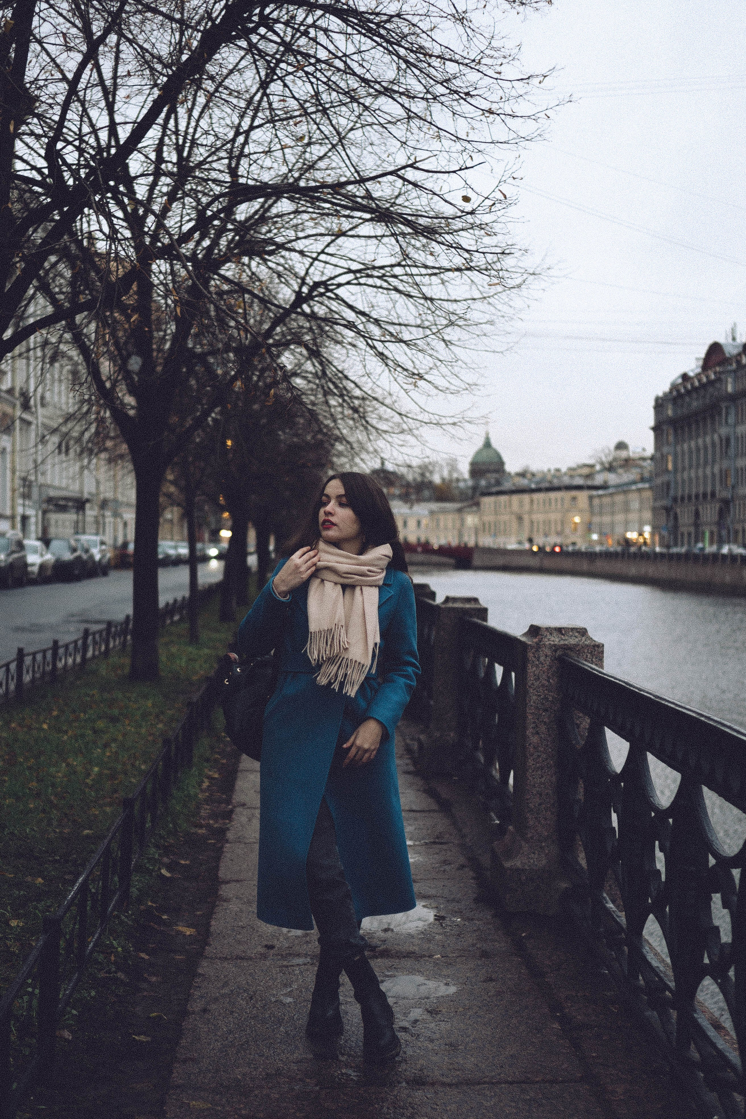 Прогулочная фотосессия по центру. Профессиональный фотограф, Санкт-Петербург — Виктория Богомолова