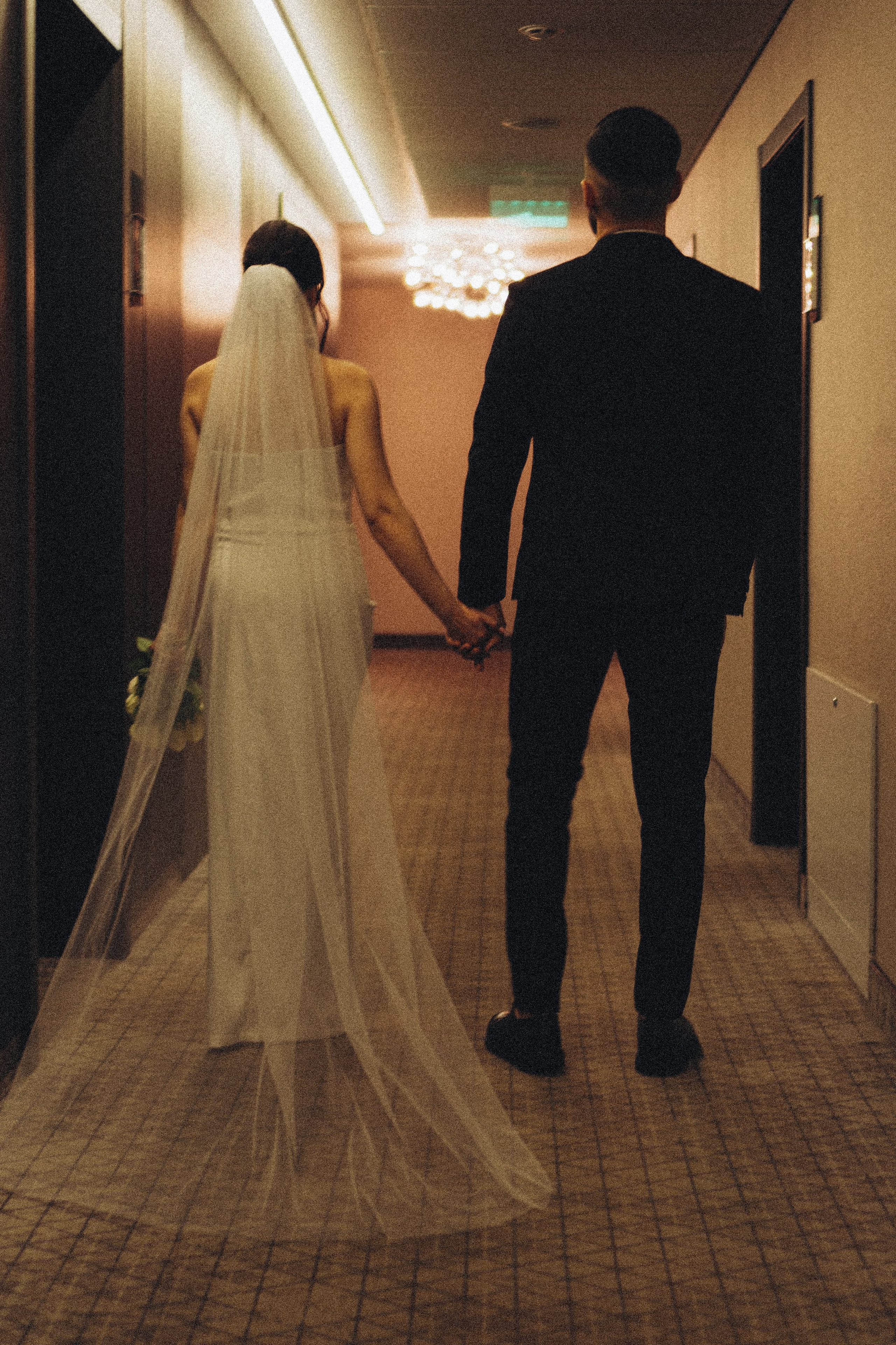 СВАДЕБНАЯ СЬЕМКА СБОРОВ ЖЕНИХА И НЕВЕСТЫ В ОТЕЛЕ И ТАКЖЕ ФОТОСЕССИИЯ В ОТЕЛЕЕ МЕГАПОЛИС БРЯНСК. Профессиональный фотограф, Санкт-Петербург — Виктория Богомолова