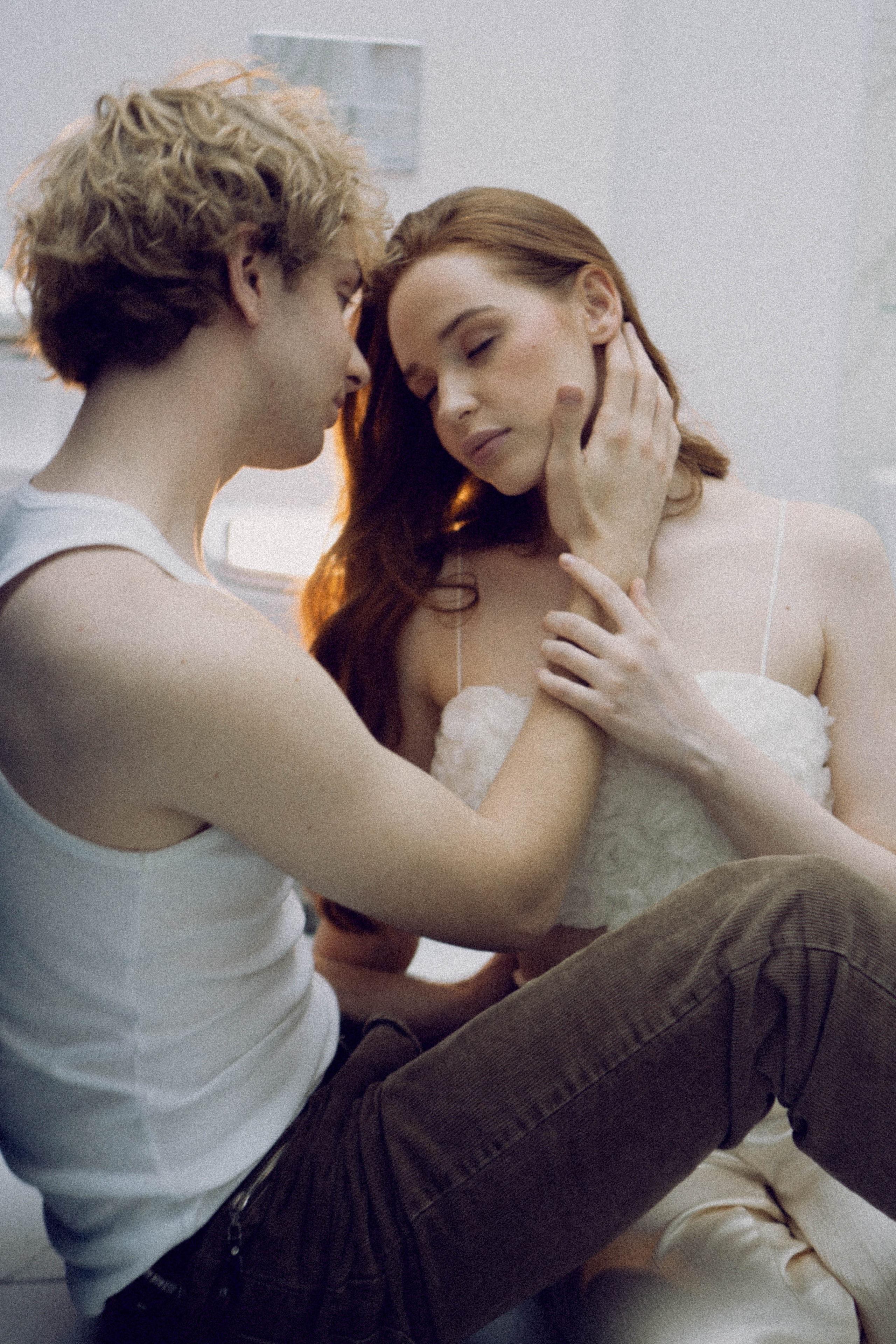 СВАДЕБНАЯ СЬЕМКА В ОТЕЛЕ. СБОРЫ ЖЕНИХА И НЕВЕСТЫ И ТАКЖЕ ТОР И ПОДГОТОВКА К ПРОГУЛКЕ. Профессиональный фотограф, Санкт-Петербург — Виктория Богомолова