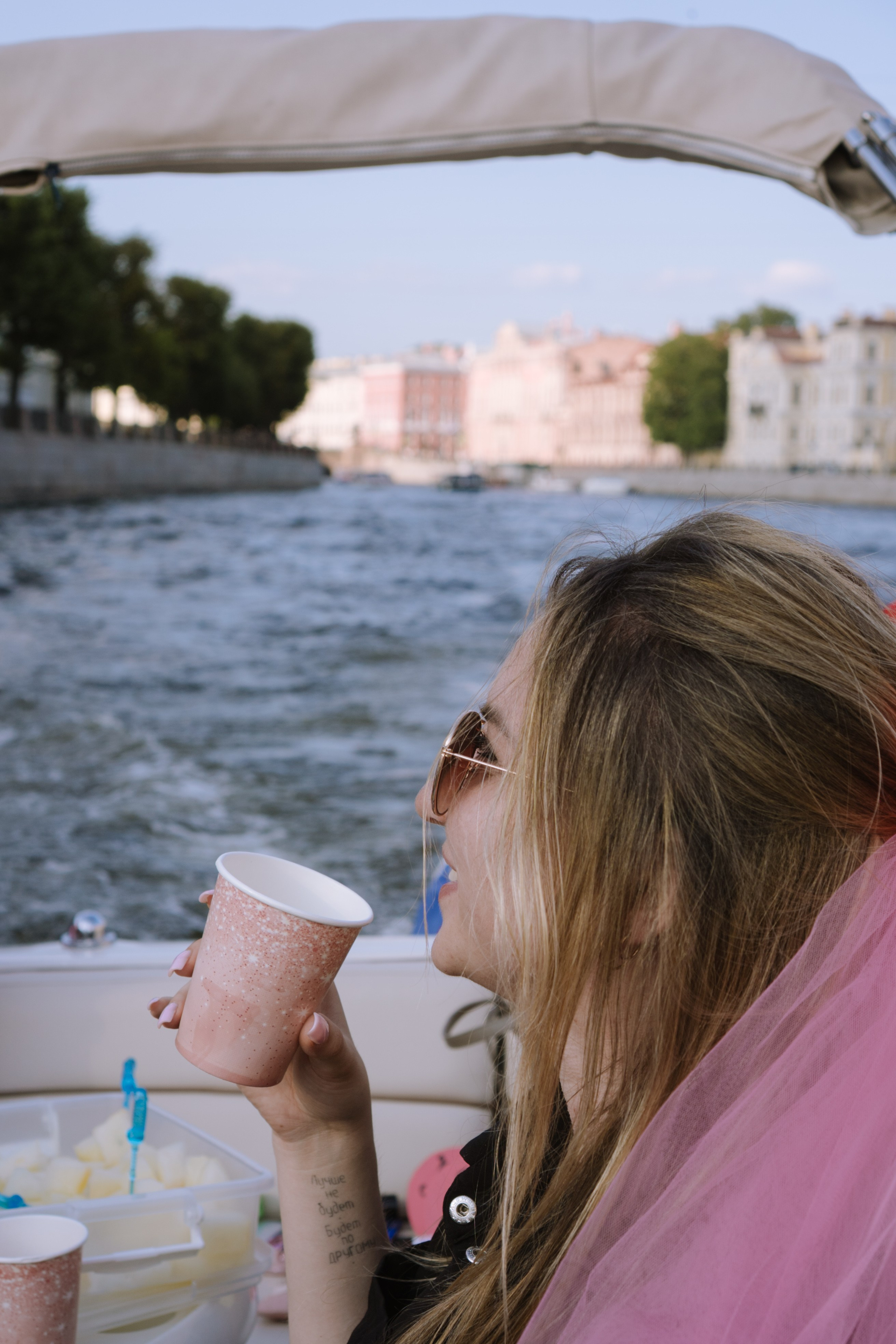 ДЕВИЧНИК НА КАТЕРЕ. Профессиональный фотограф, Санкт-Петербург — Виктория Богомолова