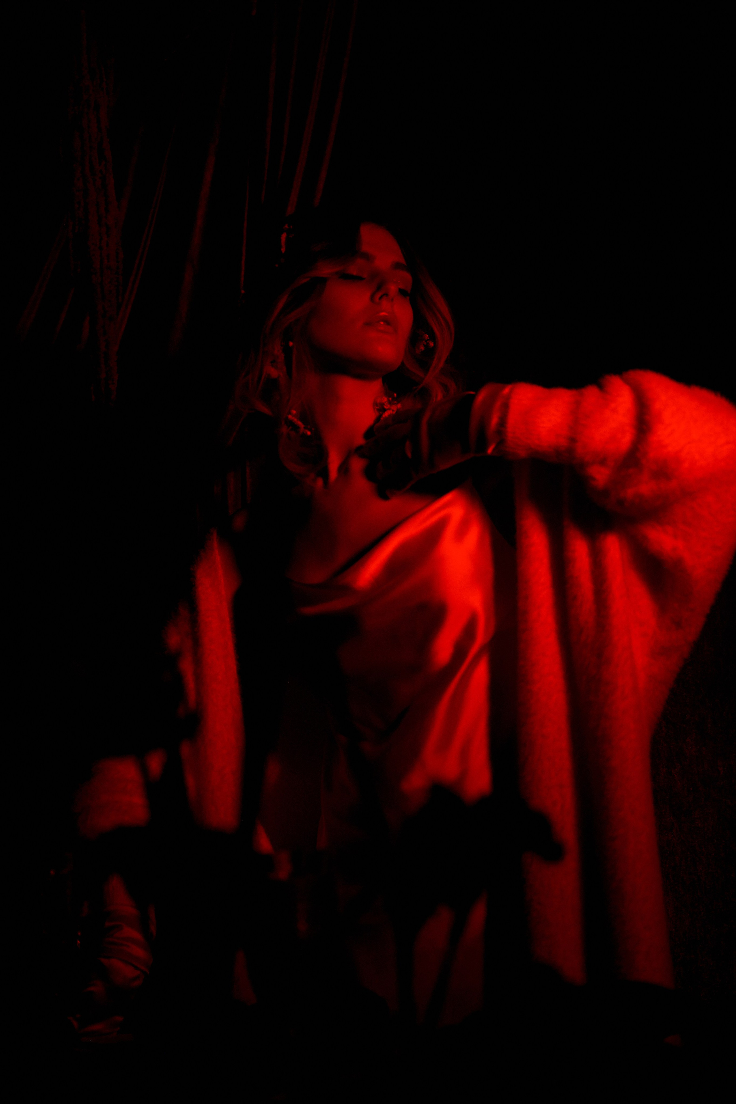 Red. Свадебный фотограф в Красноярске Владимир Ятмасов