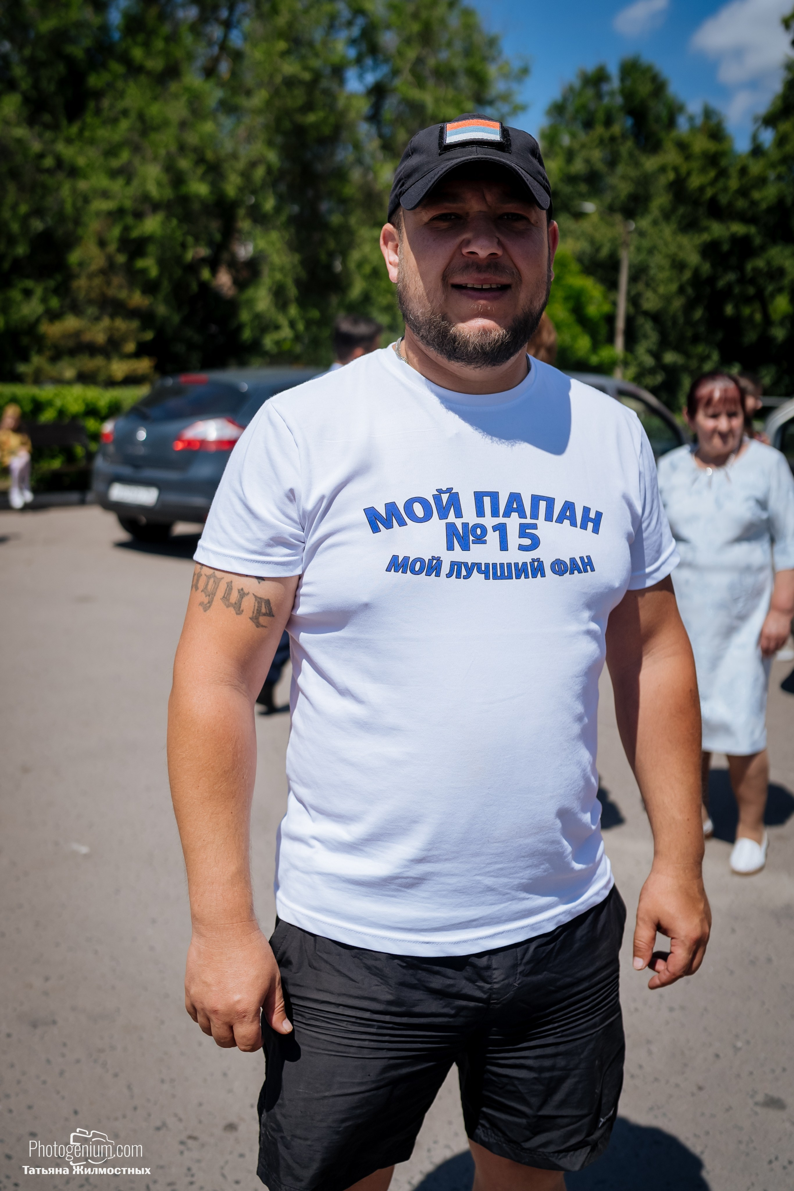 8 июня «Патриоты из Курска» сбор гуманитарной помощи у кинотеатра «Родина». Фотограф Нижний Новгород Татьяна Кейод