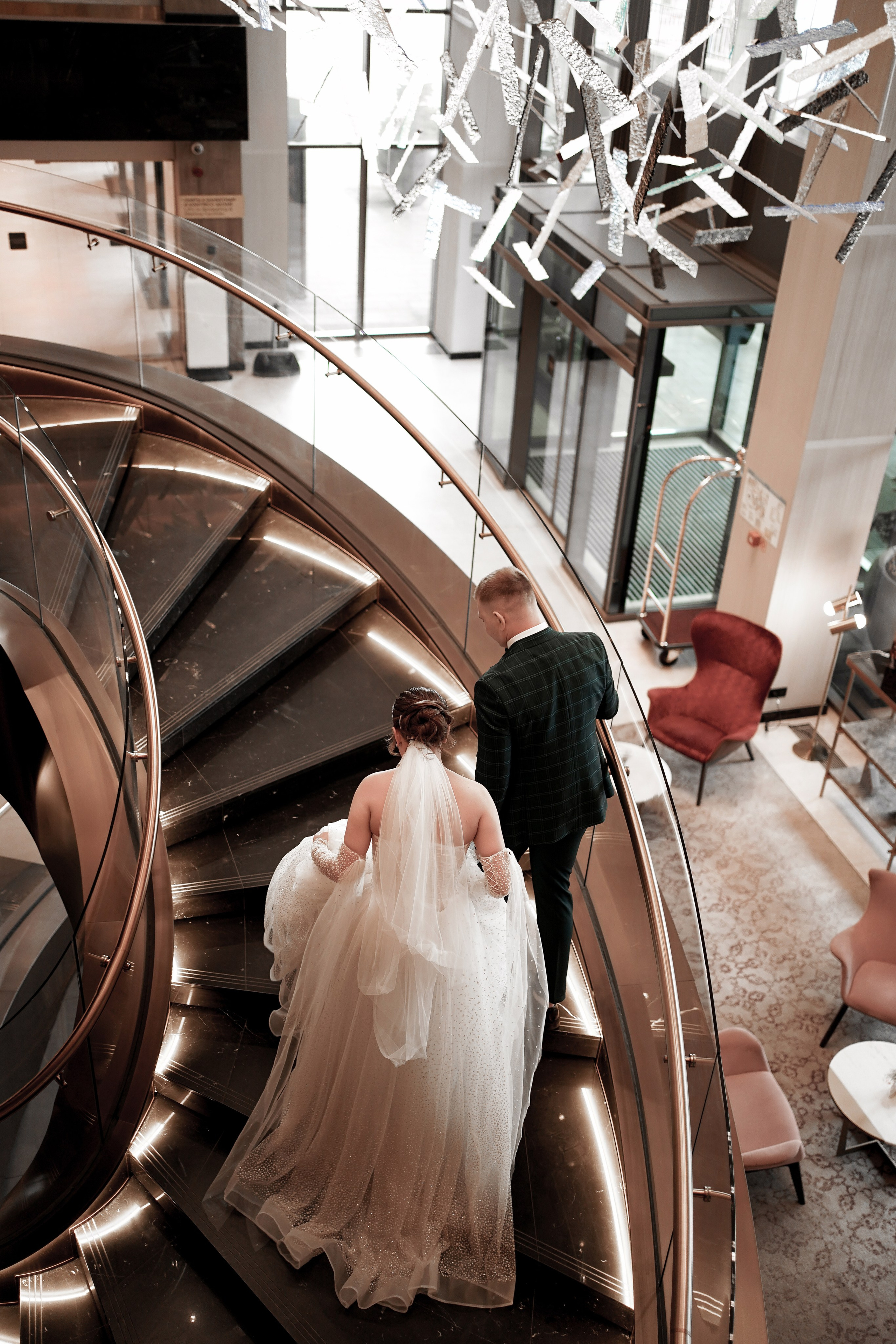 Свадебная фотосессия в отеле Хаятт. Фотограф Ростов-на-Дону Алёна Чёботова. Свадебный фотограф в Ростове-на-Дону. Таинство Крещения и Венчания, семейные фотосессии. Алёна Чёботова