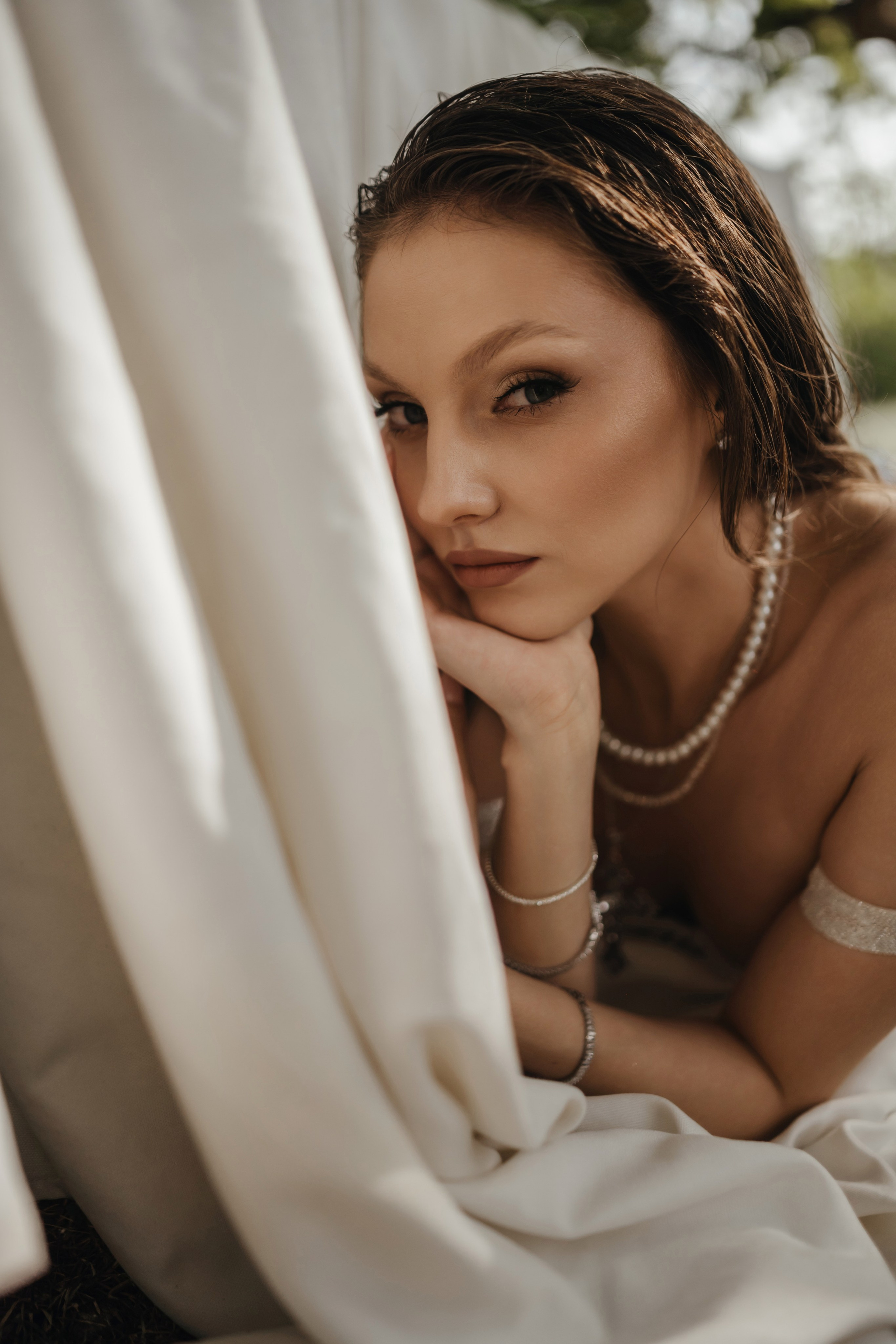 Свадебная фотосессия в старинном заброшенном храме в Крыму Гладиолусы. Свадебный и семейный фотограф и видеограф, Крым, Москва, Санкт -Петербург