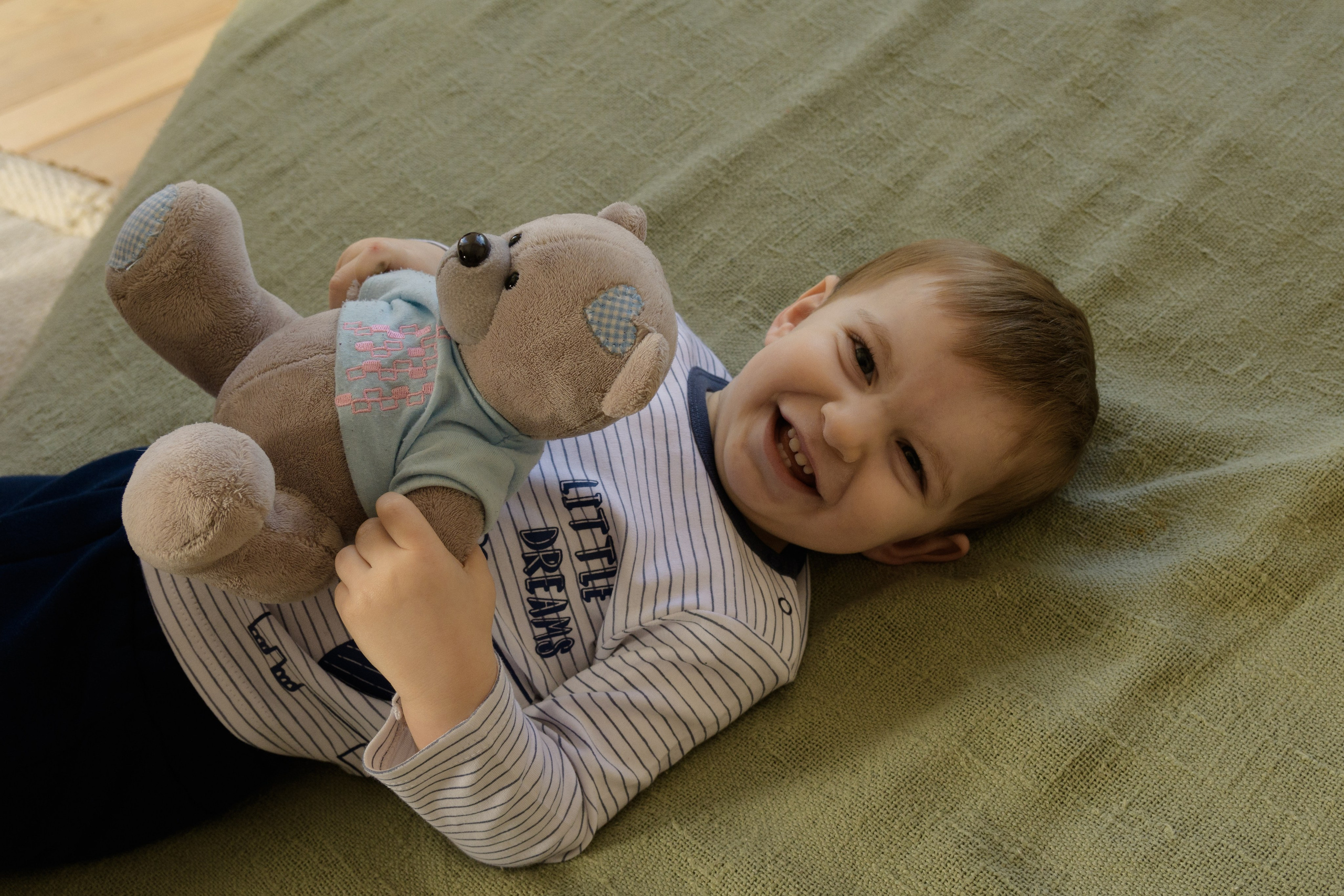 Лейла, Саша и Кирюша в студии «Веретено». Семейный и индивидуальный фотограф Life style в Санкт-Петербурге Мария