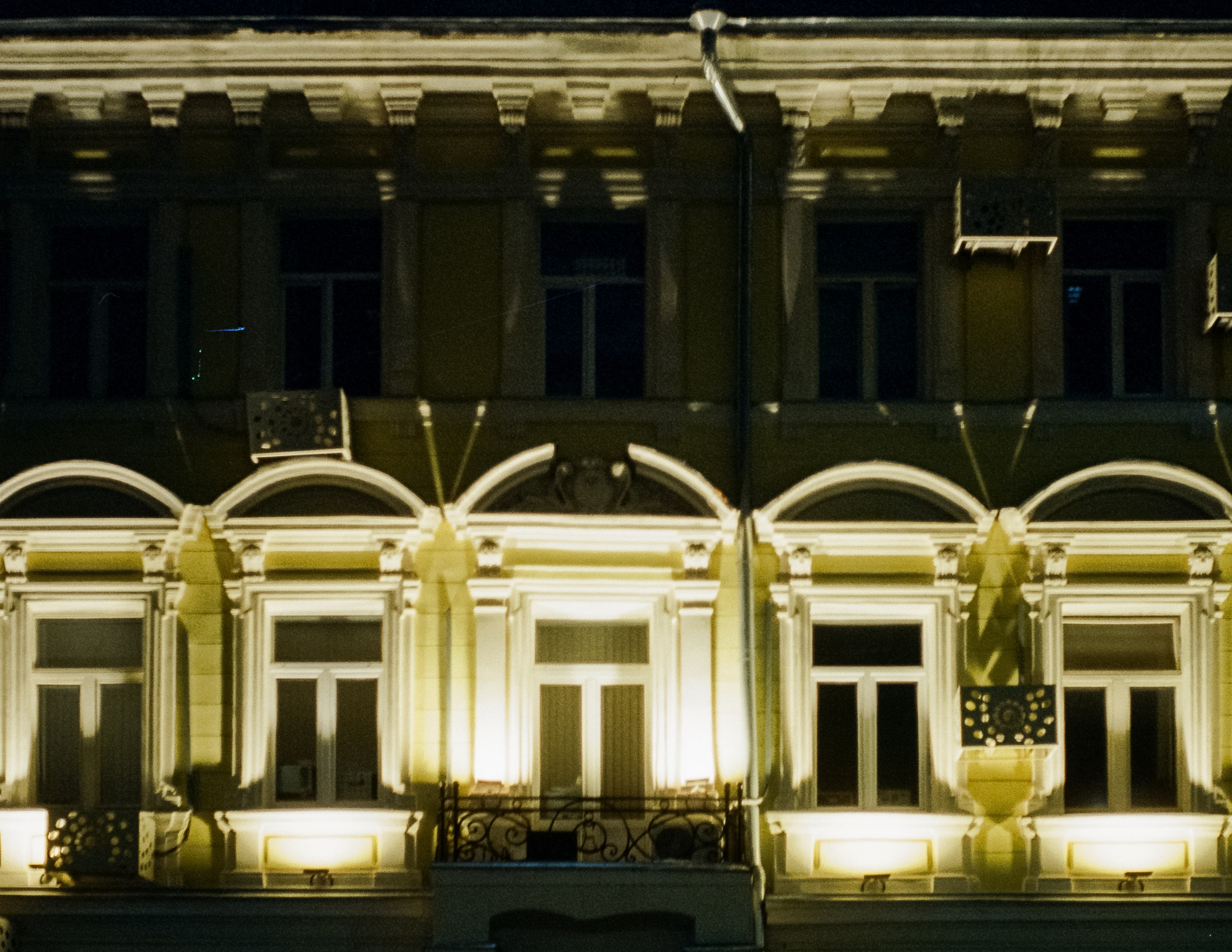 Zeiss Ikon Contessa — Zeiss-Opton Tessar T 45 mm f/2.8 / Wonder 500T (Kodak Vision 3 500T) @ISO 800