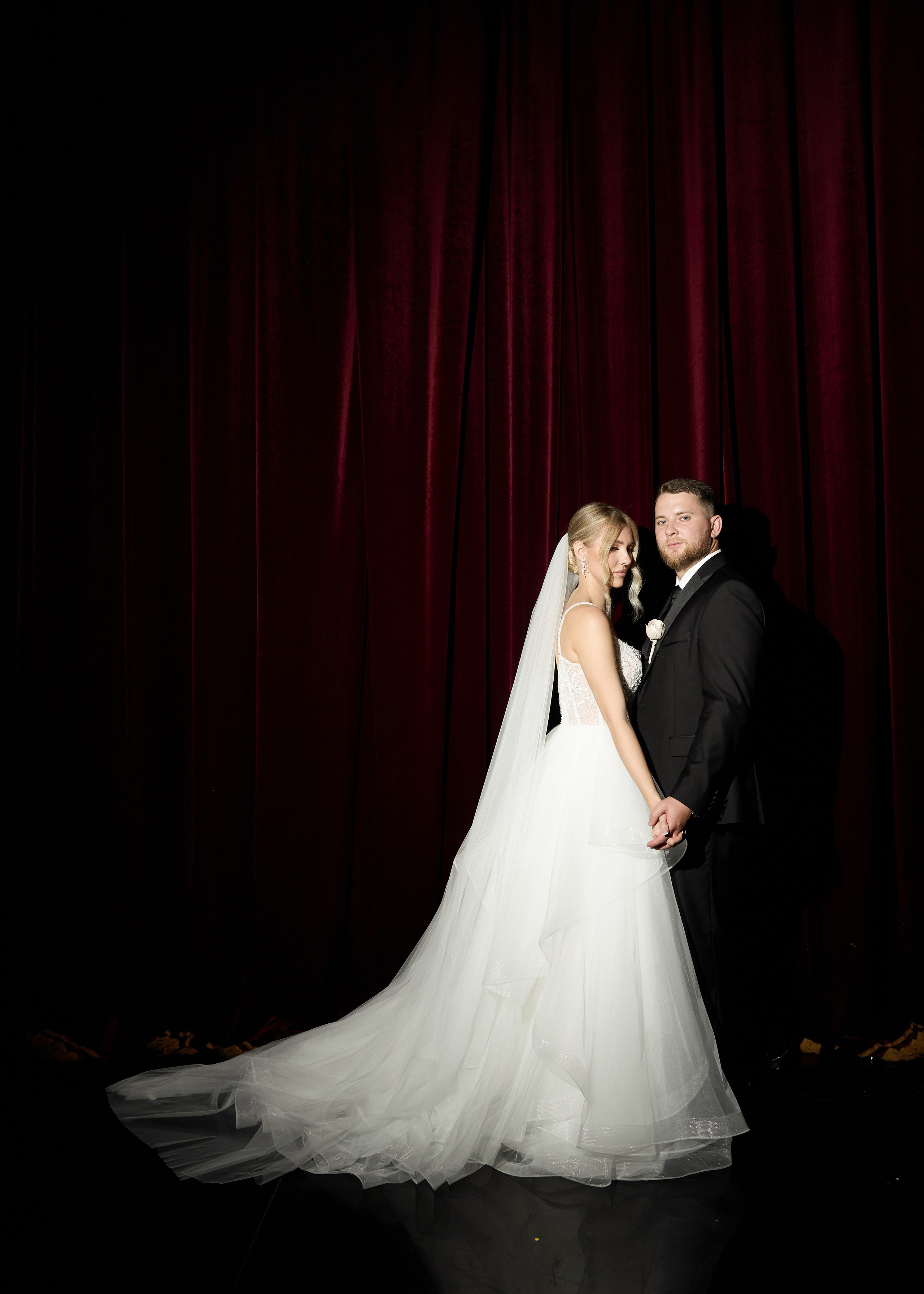 Мы рождены, чтобы сиять. Обо мне