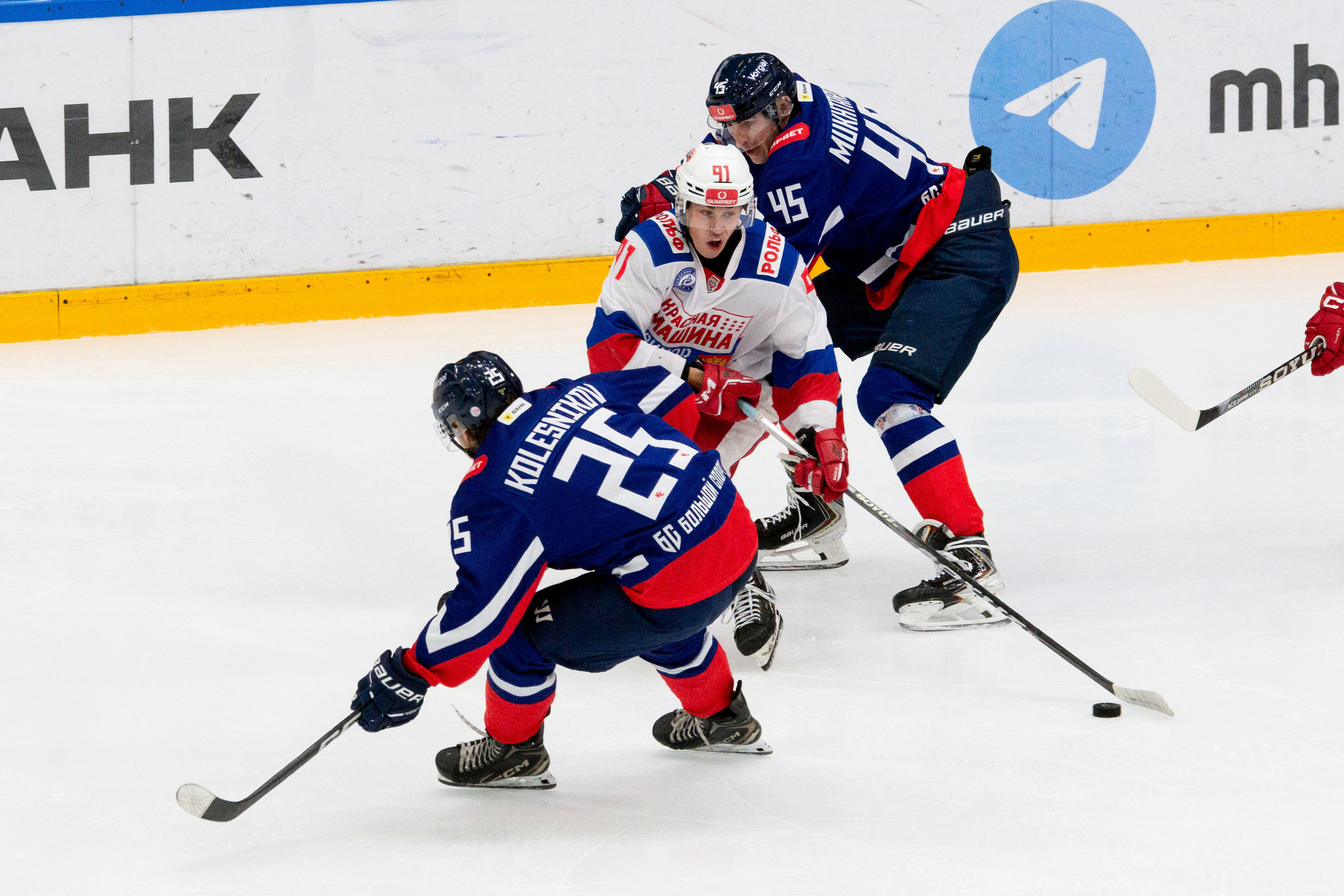 🏒 Крылья Советов — Красная Машина Юниор 28.11.2025. Фотограф Александр Махоткин