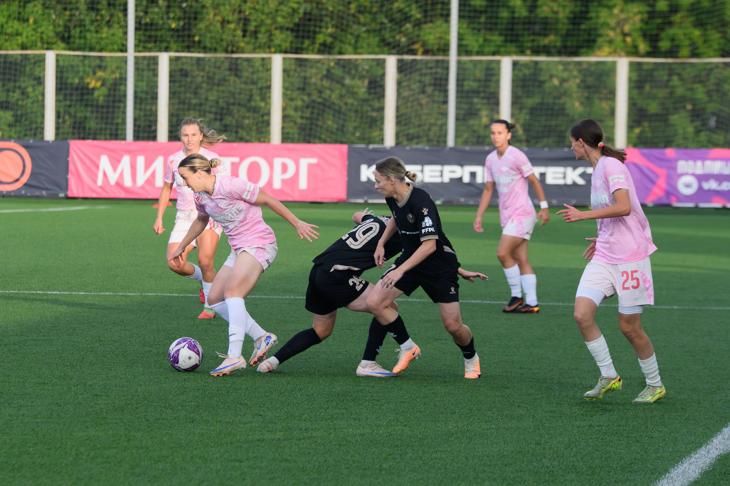 ⚽️ ЖФК Спартак — ЖФК Звезда-2005 29.08.2026. Фотограф Александр Махоткин