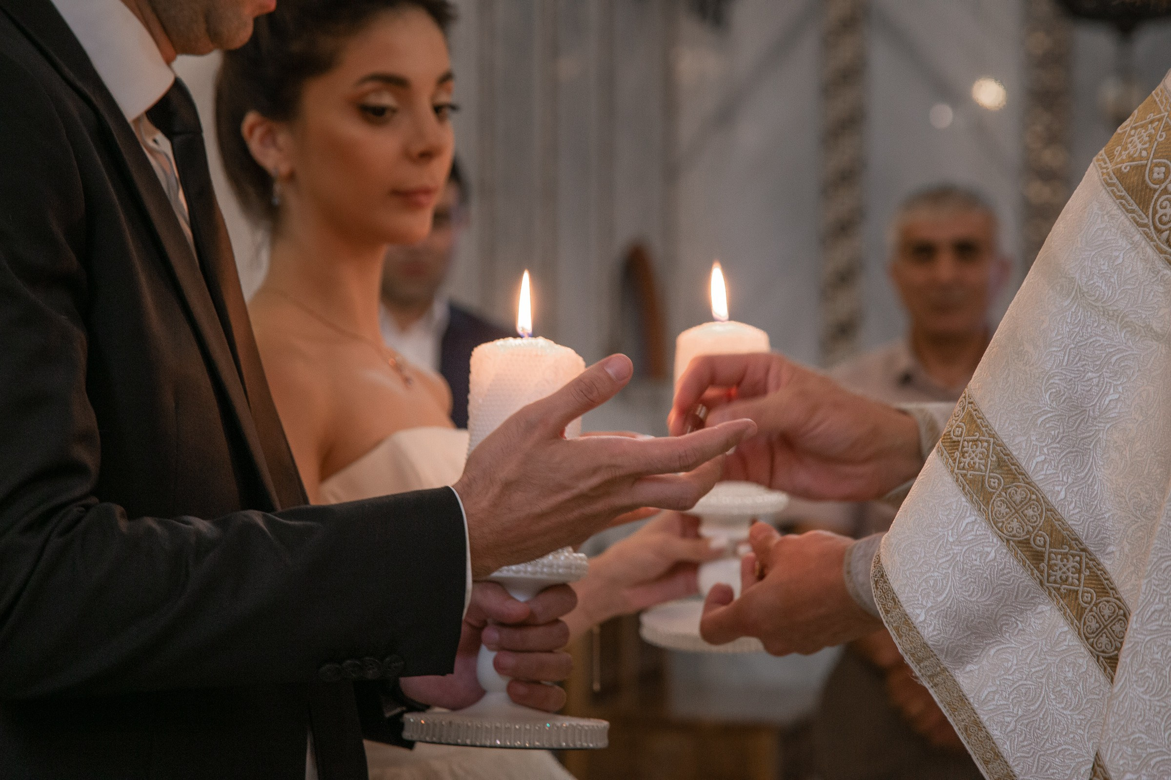 Репортажная съемка венчания в храмах Москвы. Фотограф Анна Татаурова | Авторская фотосъемка в Москве