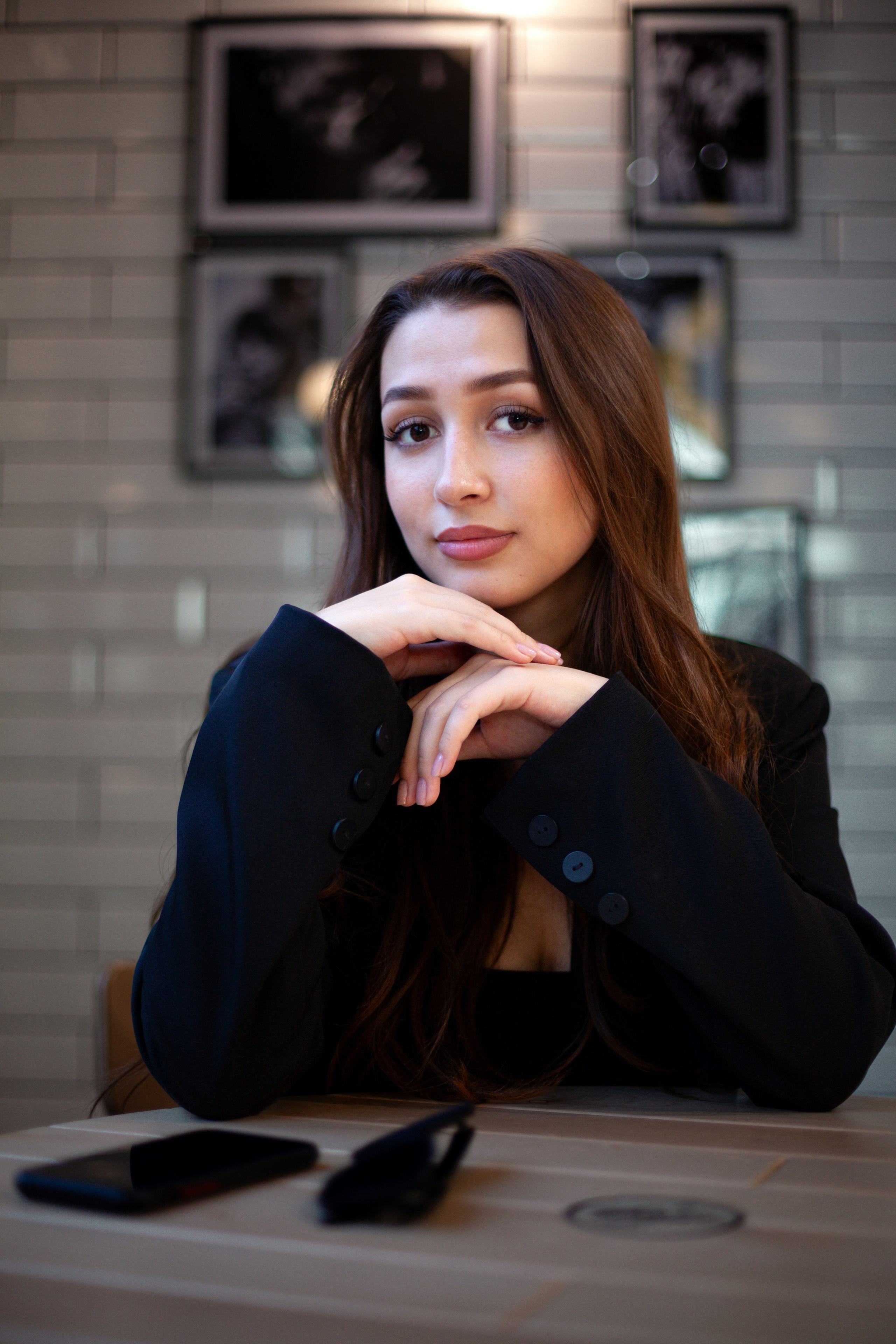 Она знает, как выглядеть стильно, даже если в запасе всего 5 минут. Фотограф в Томске Евгения Гуляева