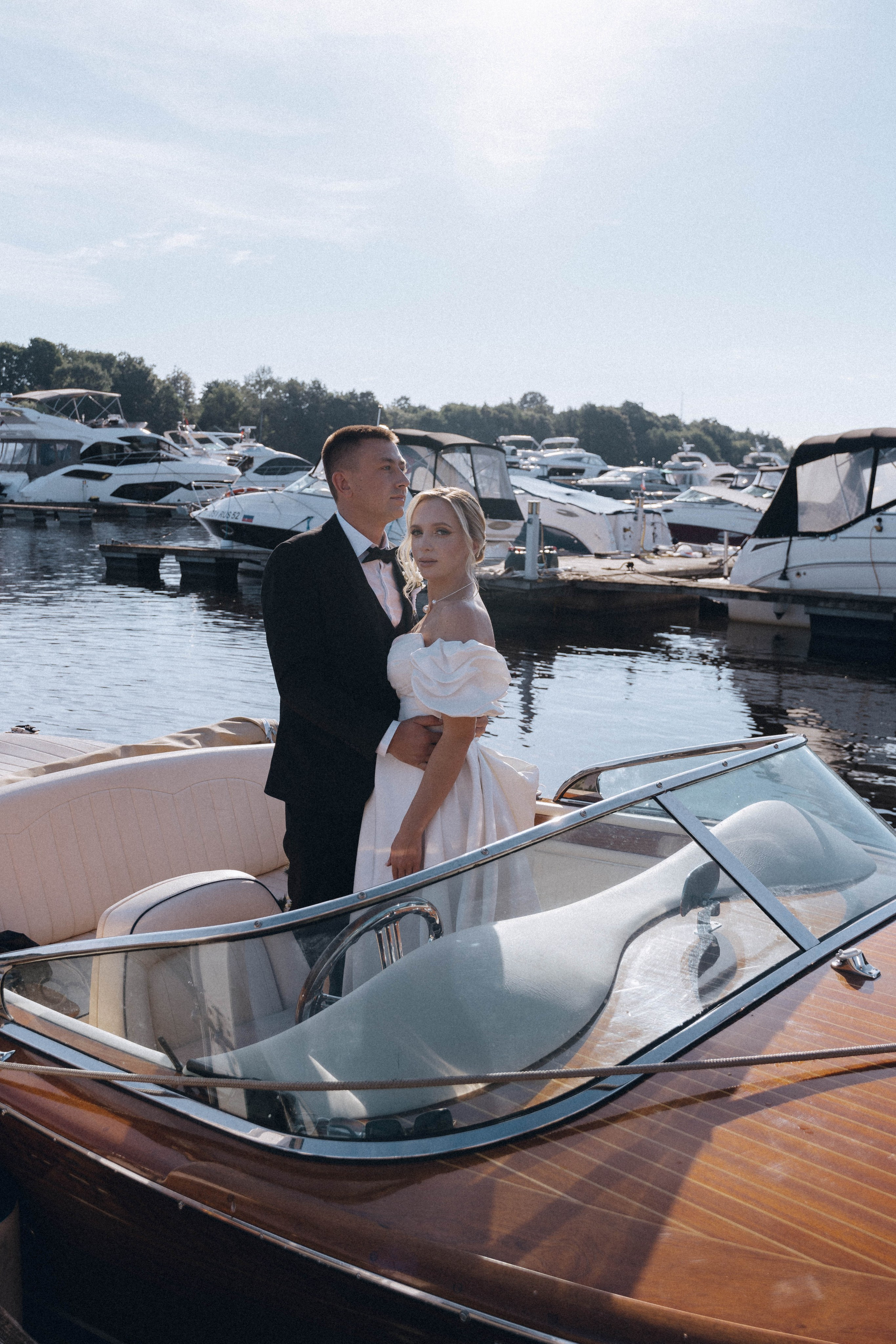 СВАДЕНБНАЯ СЬЕМКА НА КАТЕРЕ ПО КАНАЛАМ САНКТ-ПЕТЕРБУРГА И В АКВАТОРИИ НЕВЫ. Профессиональный фотограф, Санкт-Петербург — Виктория Богомолова