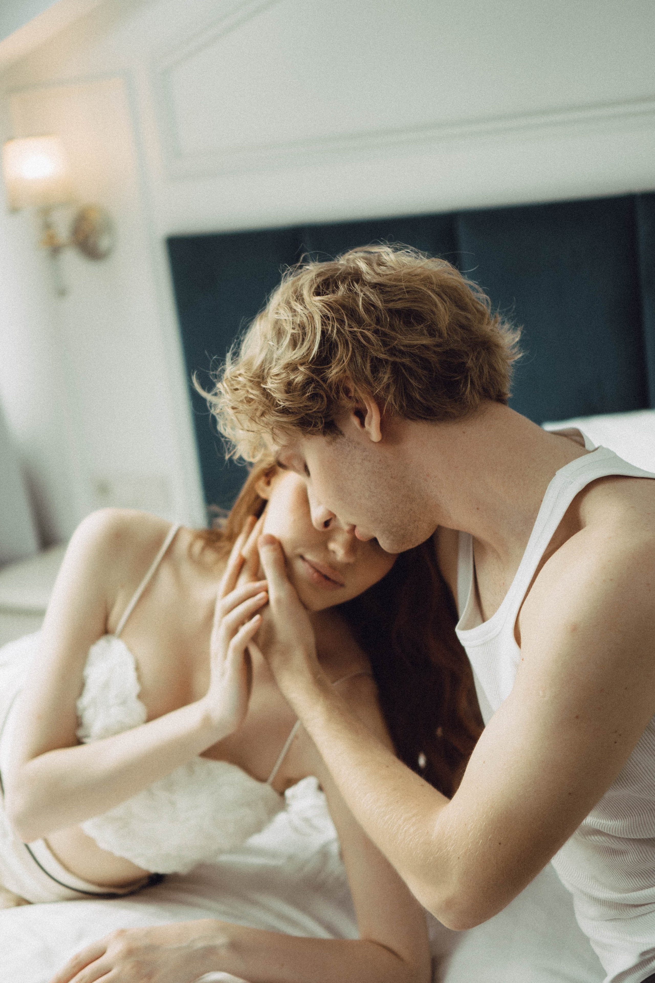 СВАДЕБНАЯ СЬЕМКА В ОТЕЛЕ. СБОРЫ ЖЕНИХА И НЕВЕСТЫ И ТАКЖЕ ТОР И ПОДГОТОВКА К ПРОГУЛКЕ. Профессиональный фотограф, Санкт-Петербург — Виктория Богомолова