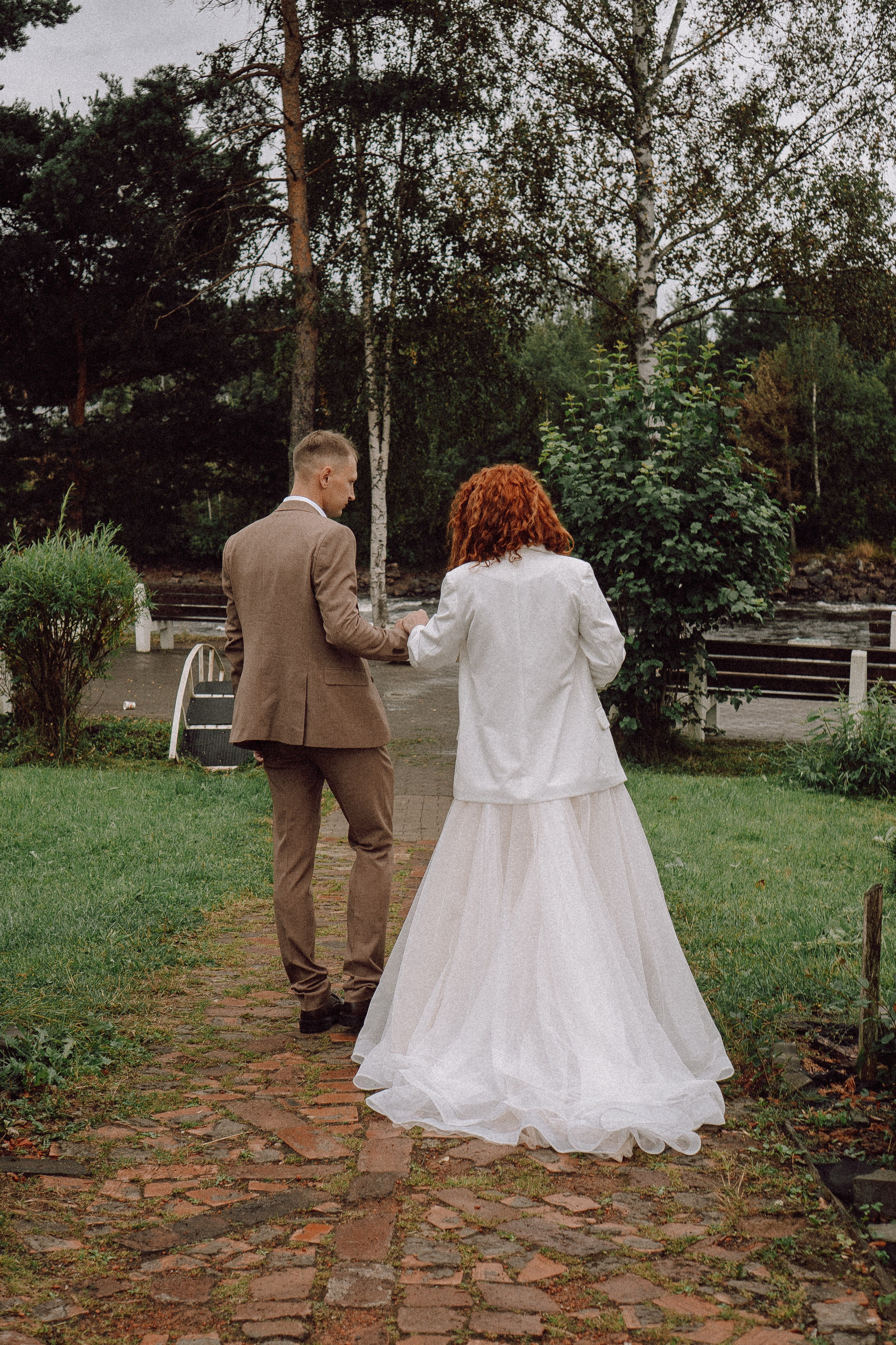 СВАДЕБНАЯ ФОТОСЕССИИЯ ПАРЫ В ГОРОДЕ ПРИОЗЕРСК В СОСНОВОМ ЛЕСУ И С ПИКАПОМ. Профессиональный фотограф, Санкт-Петербург — Виктория Богомолова