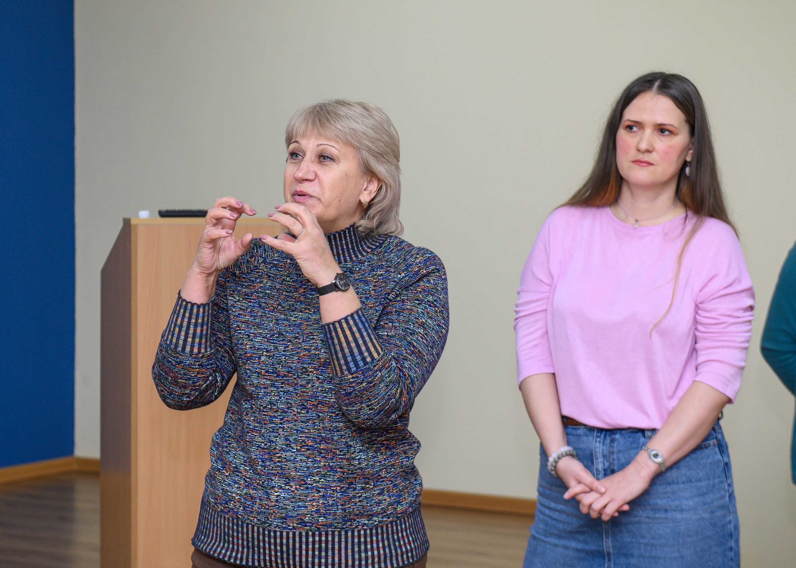 Фотографии Рустама Багизова бизнес семинара