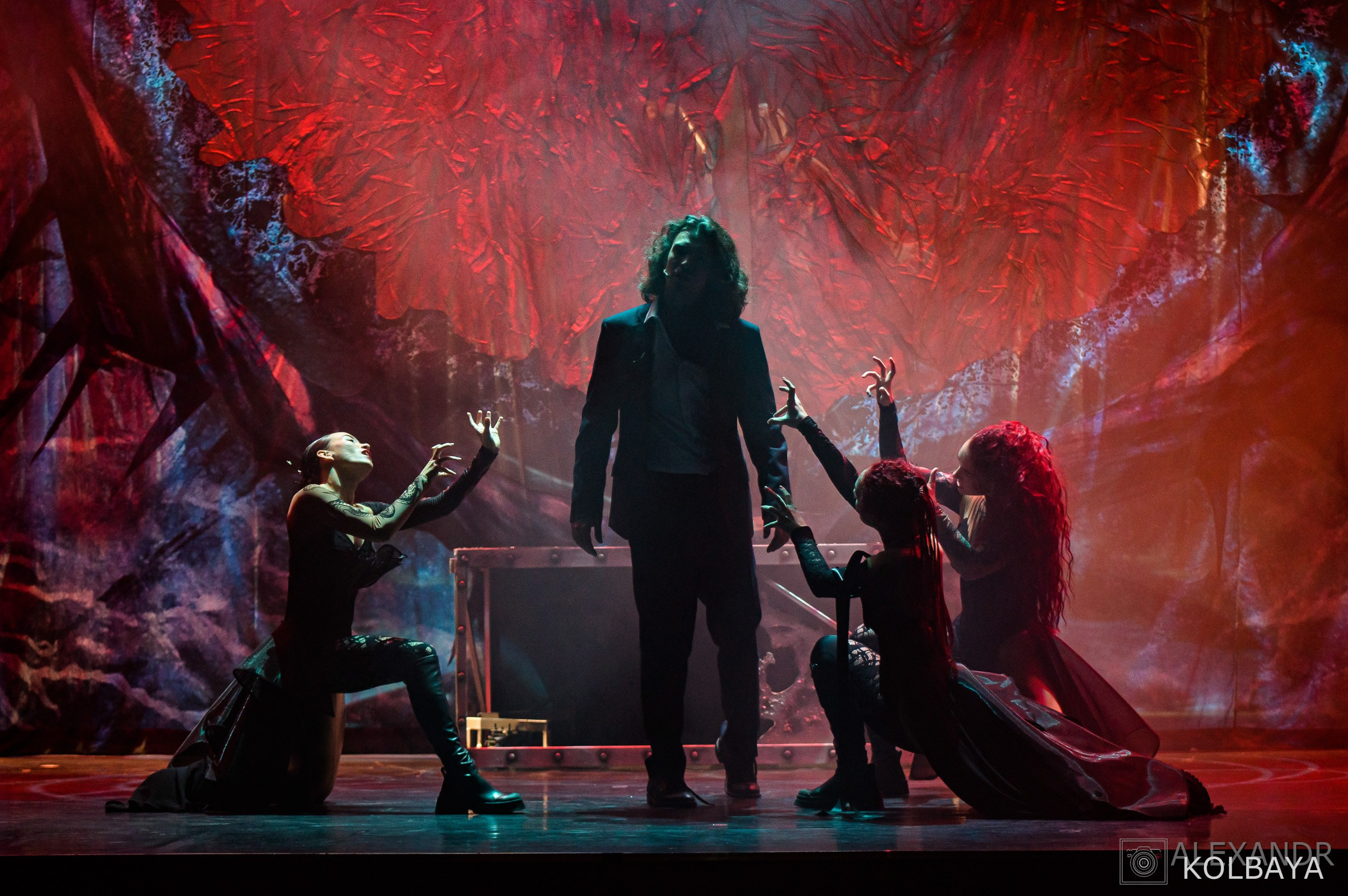 Дракула. Концертный и театральный репортажный фотограф в Москве Александр Колбая