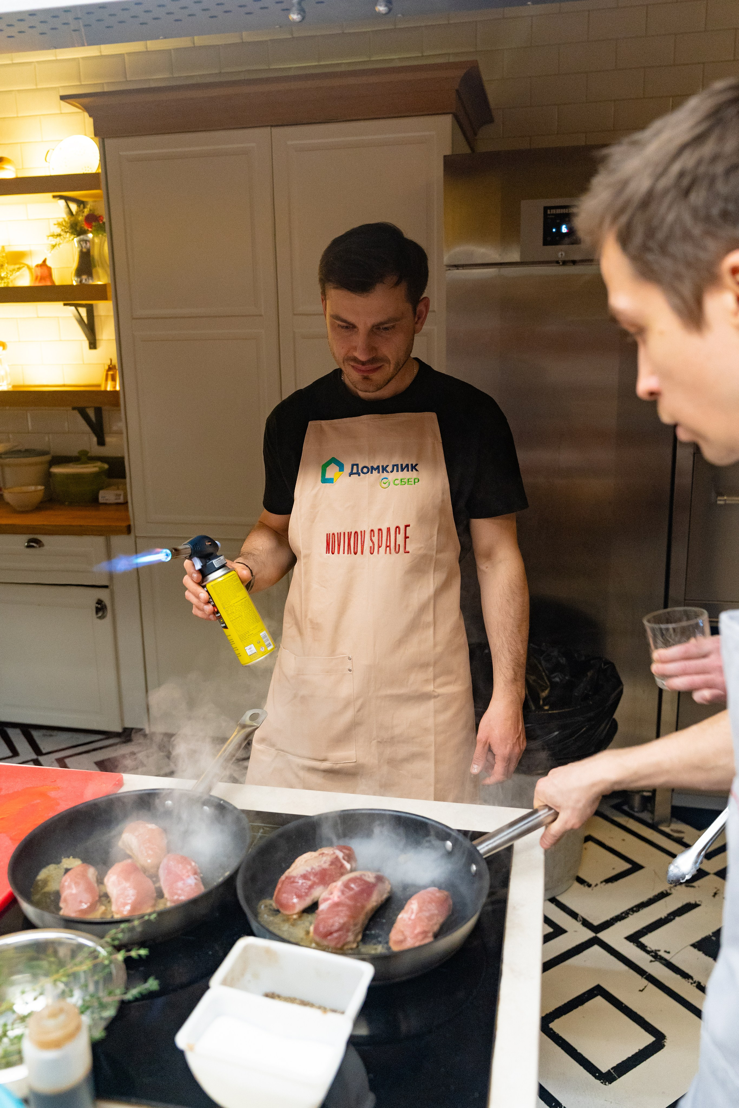 NOVIKOV SCHOOL — Умами зал. Фотограф Никита Комаров