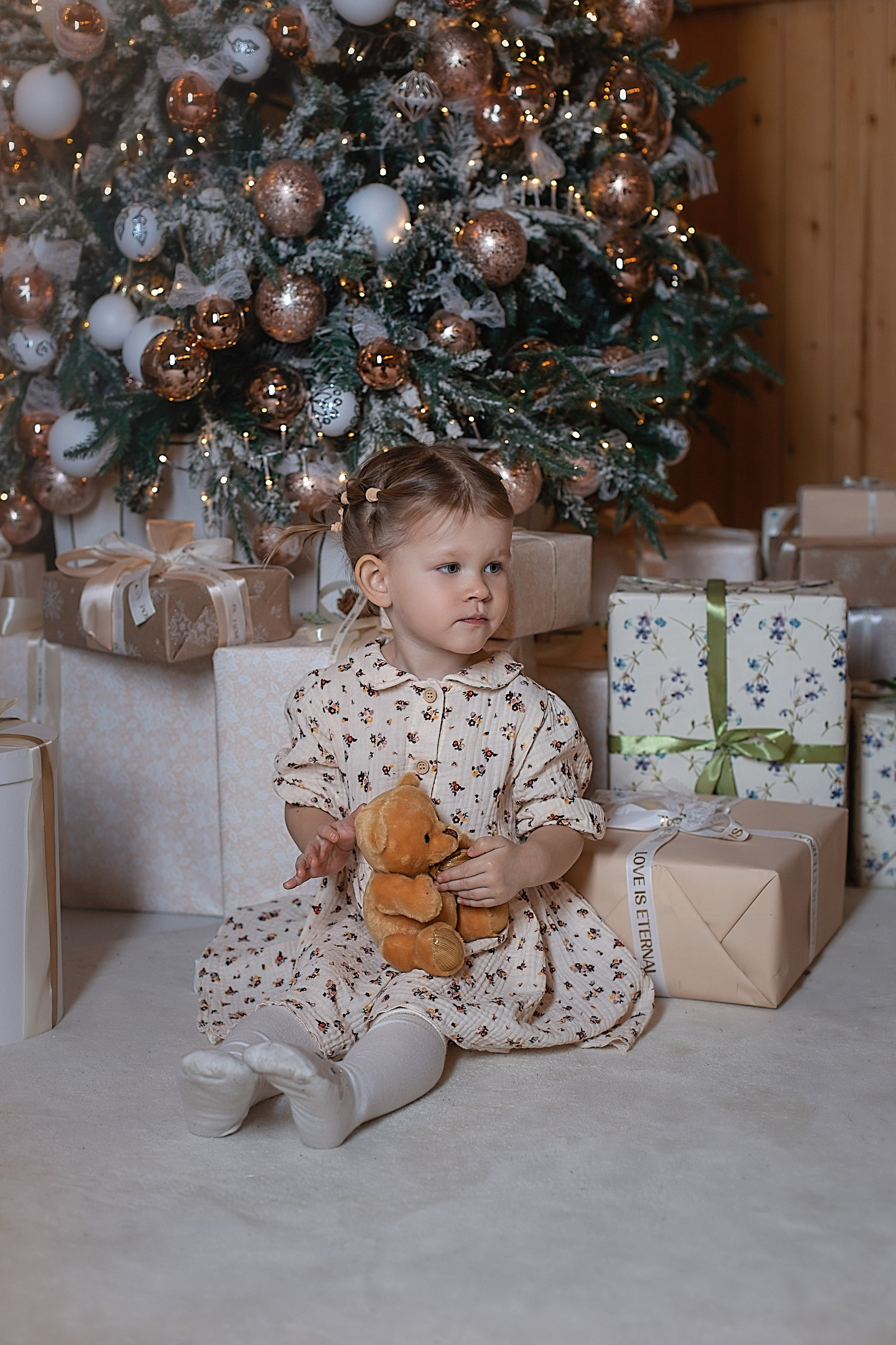 Новогодняя_Евгений и Юлия с детьми. Семейный фотограф в Санкт-Петербурге