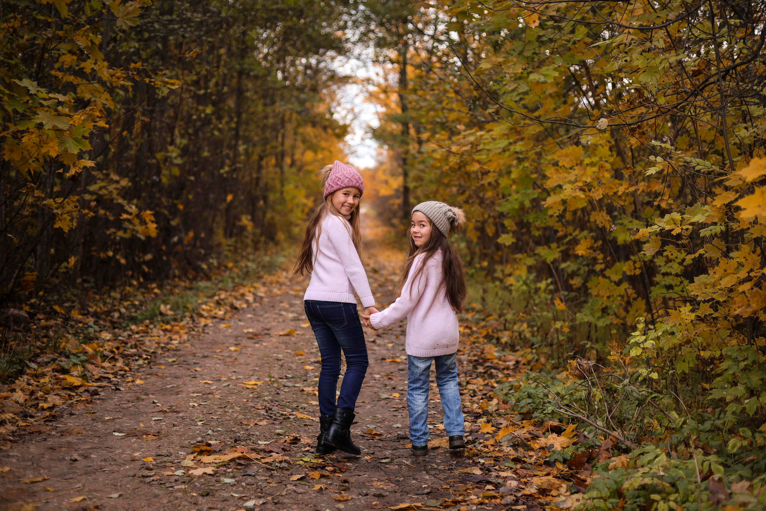 Милана и Лера. Семейный фотограф и фотограф новорожденных в Санкт-Петербурге Алина Фе