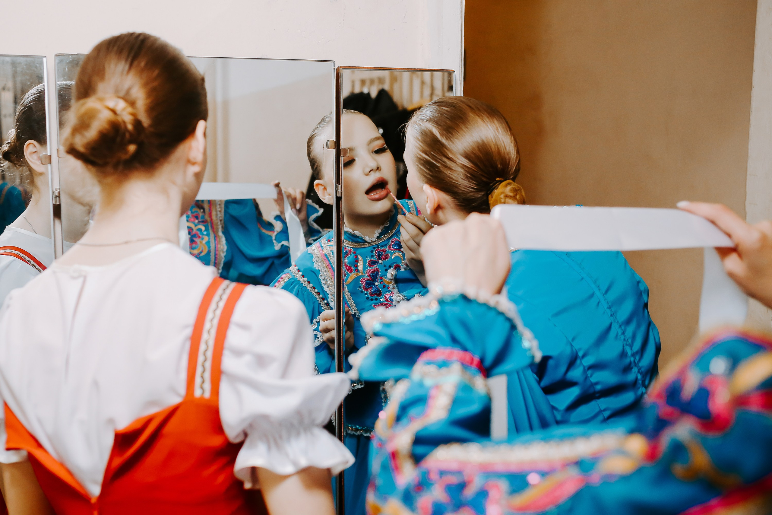 «Уральский сувенир». Концерт танцевальной студии. Фотограф в Челябинске Ополихина Анна