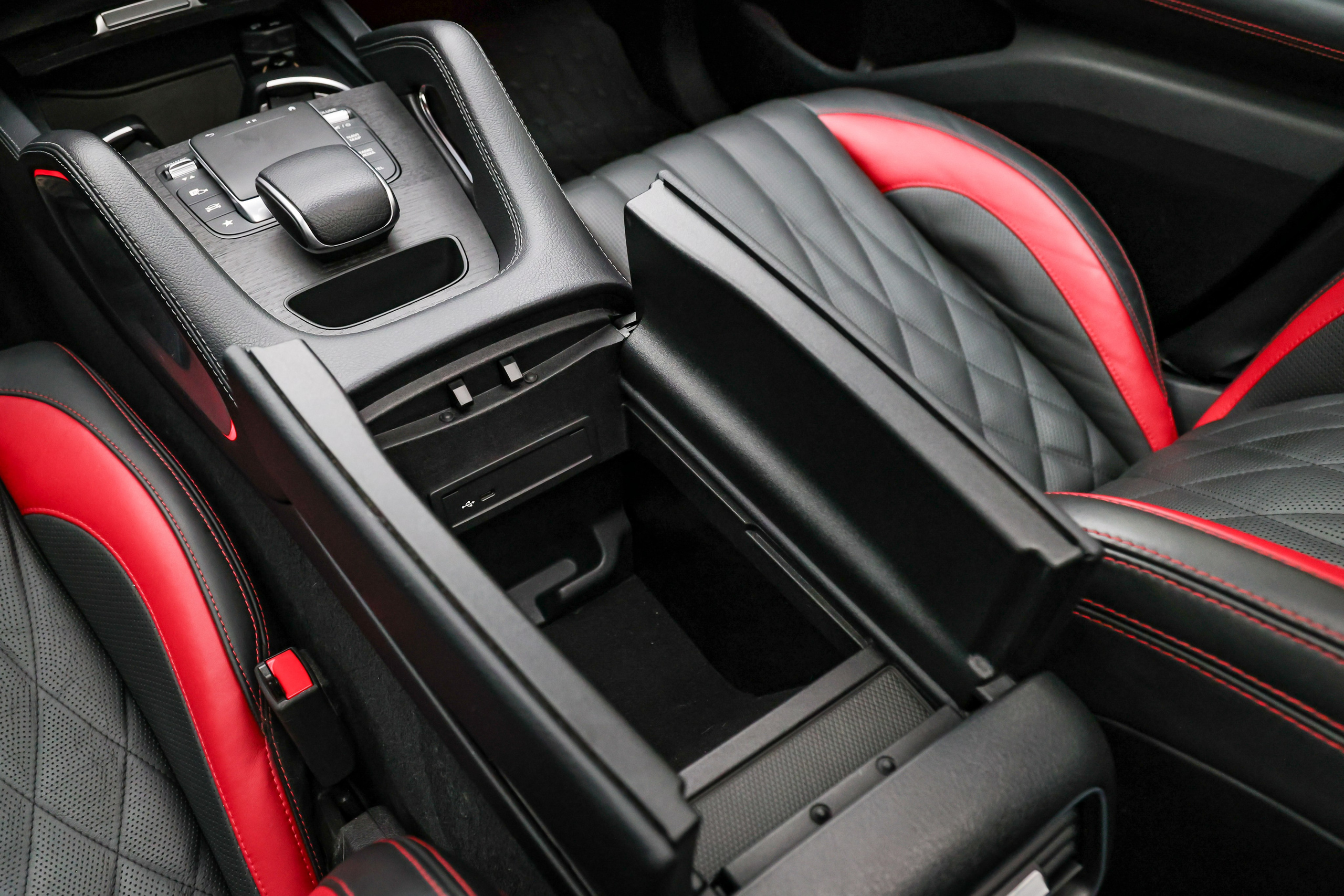 2021 MERCEDES GLE. Mixturecaptures