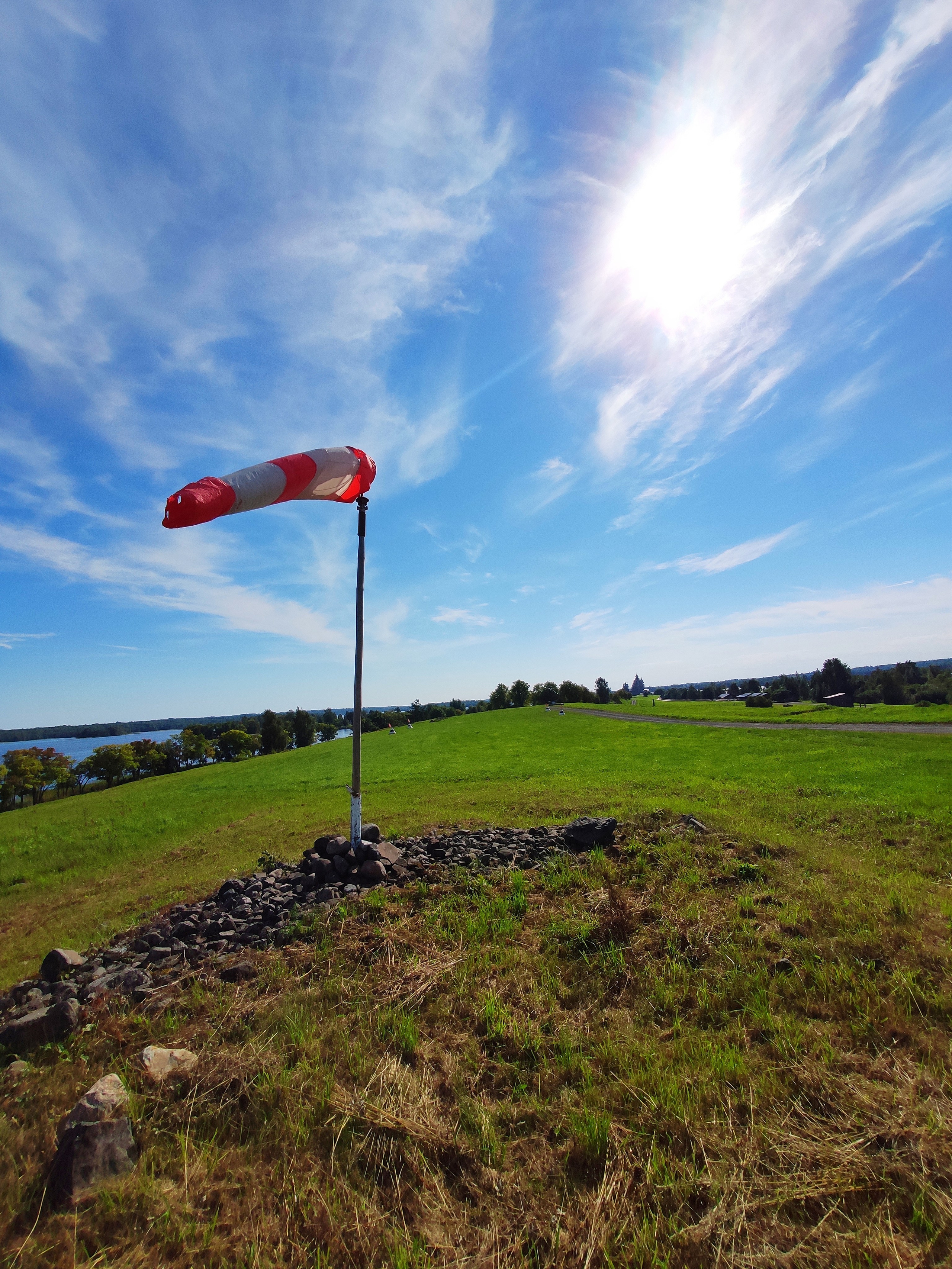 Когда не ходят метеоры и суда на воздушной подушке, единственным транспортом остается вертолет