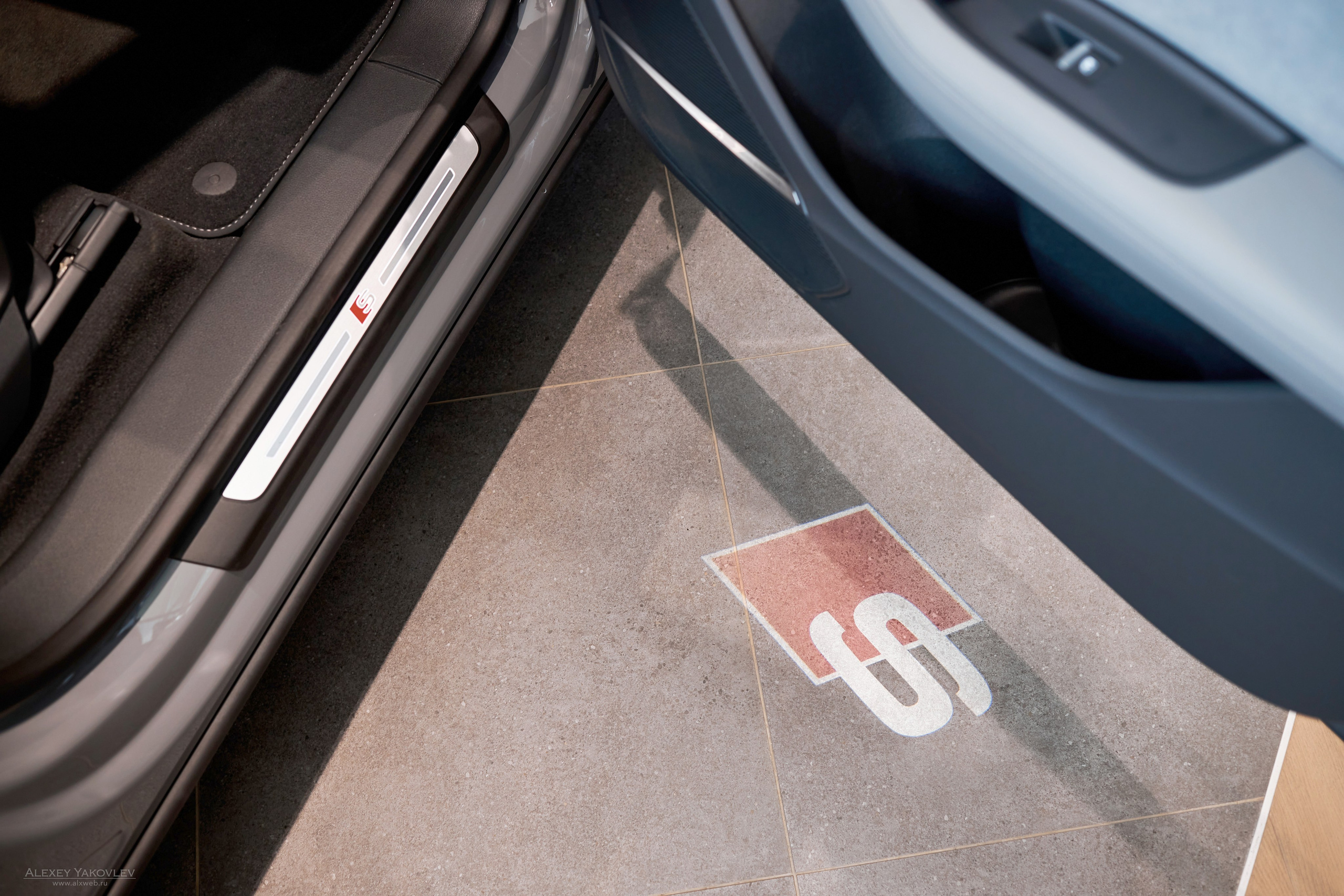 Модный показ PRE-FALL модельной школы Modeling+. Фотограф Алексей Яковлев