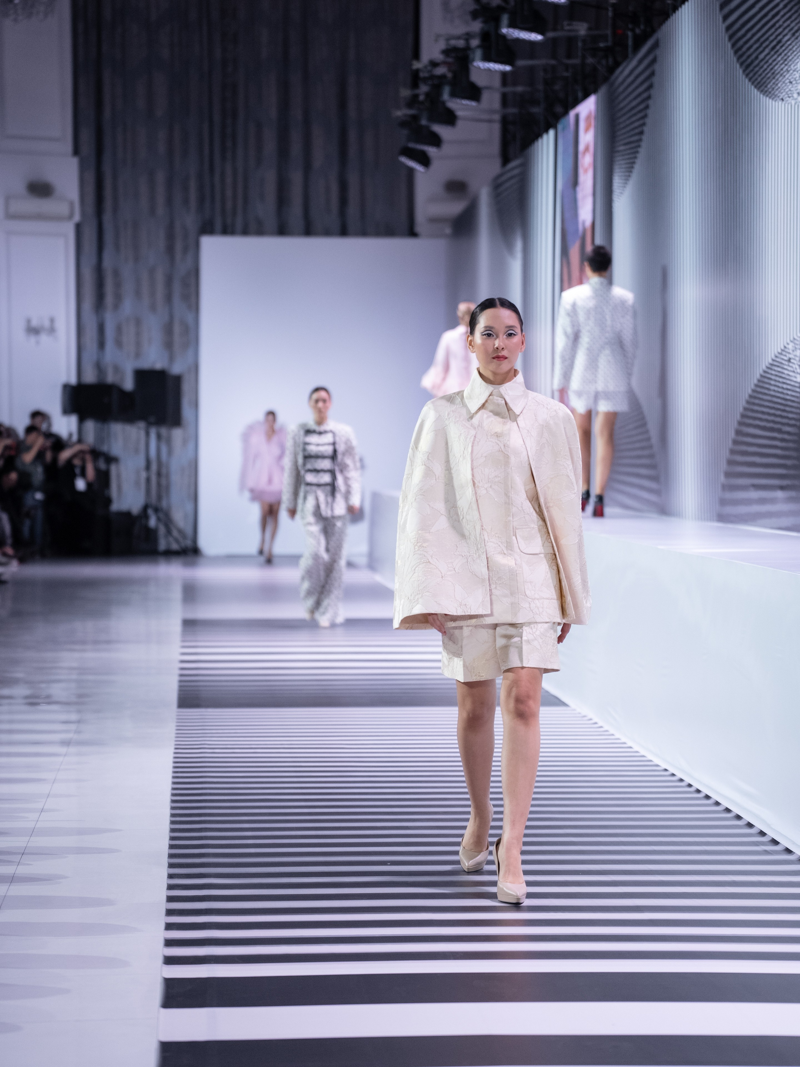 Arunaz. Сайт Алматинского НЮ АРТ, будуар и фэшн фотографа Дениса Карпенко