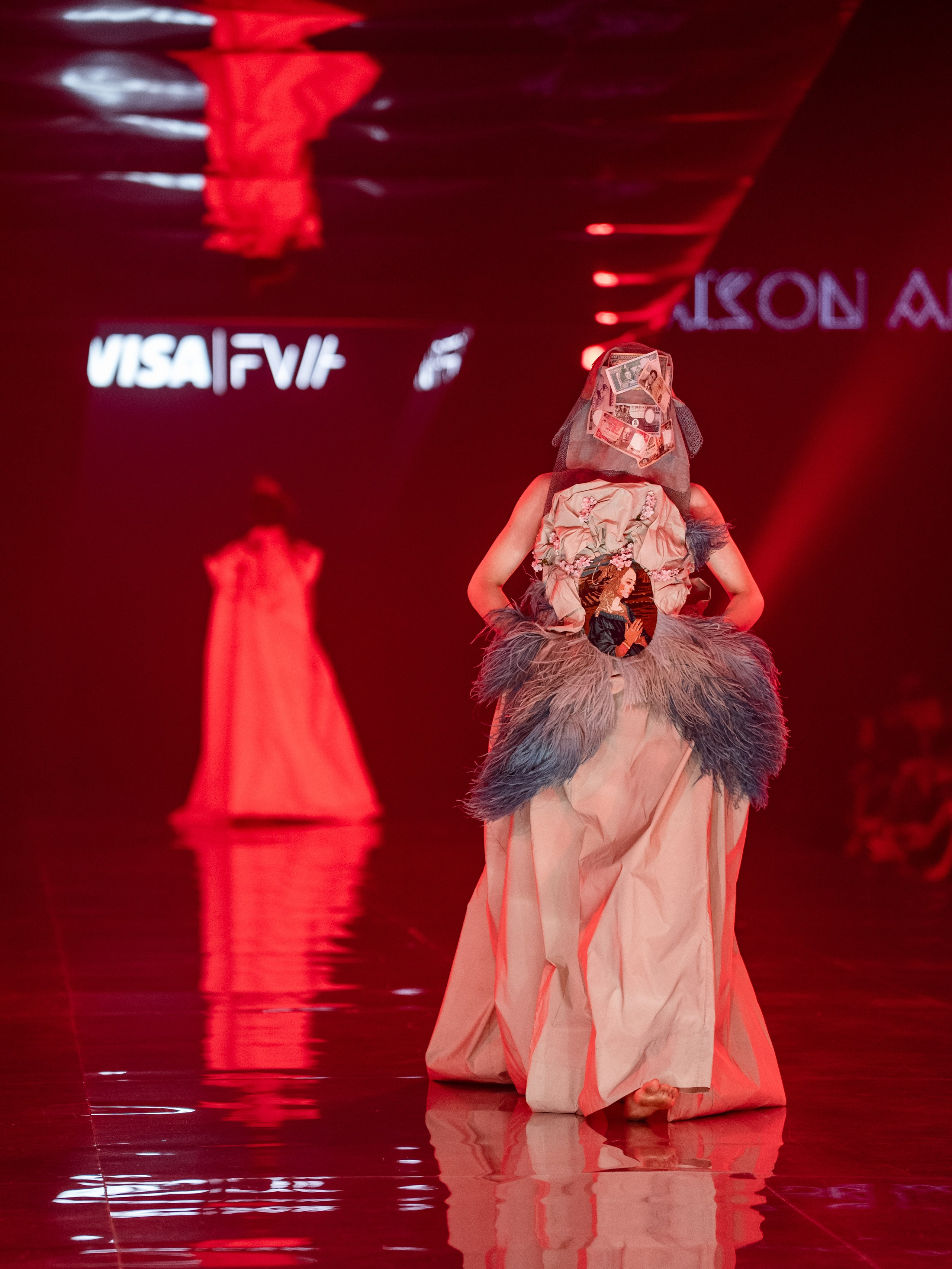 Visa Fashion week Maison Artc. Сайт Алматинского НЮ АРТ, будуар и фэшн фотографа Дениса Карпенко