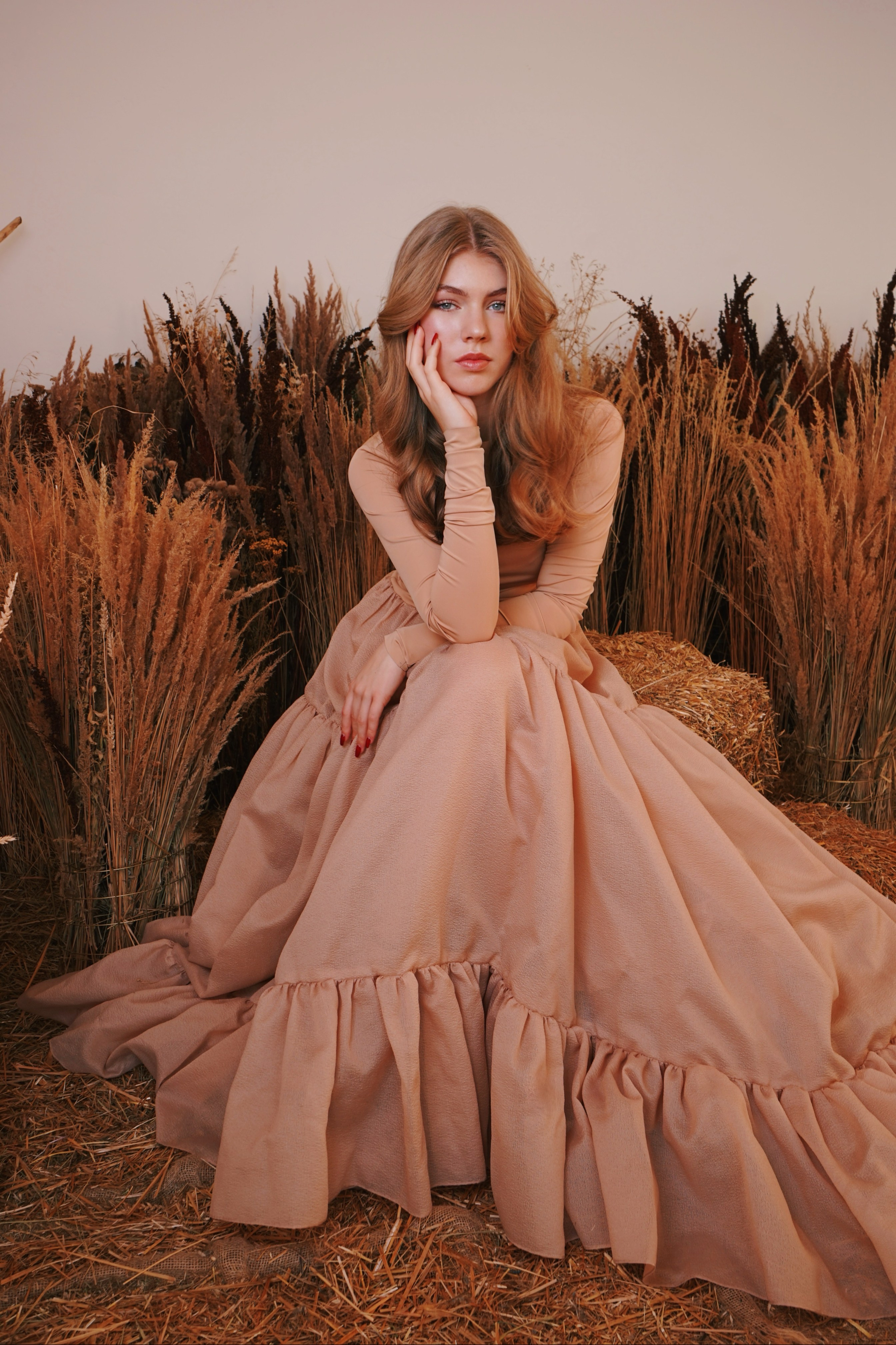 София, студия. Женский фотограф в Москве Уварова Анастасия