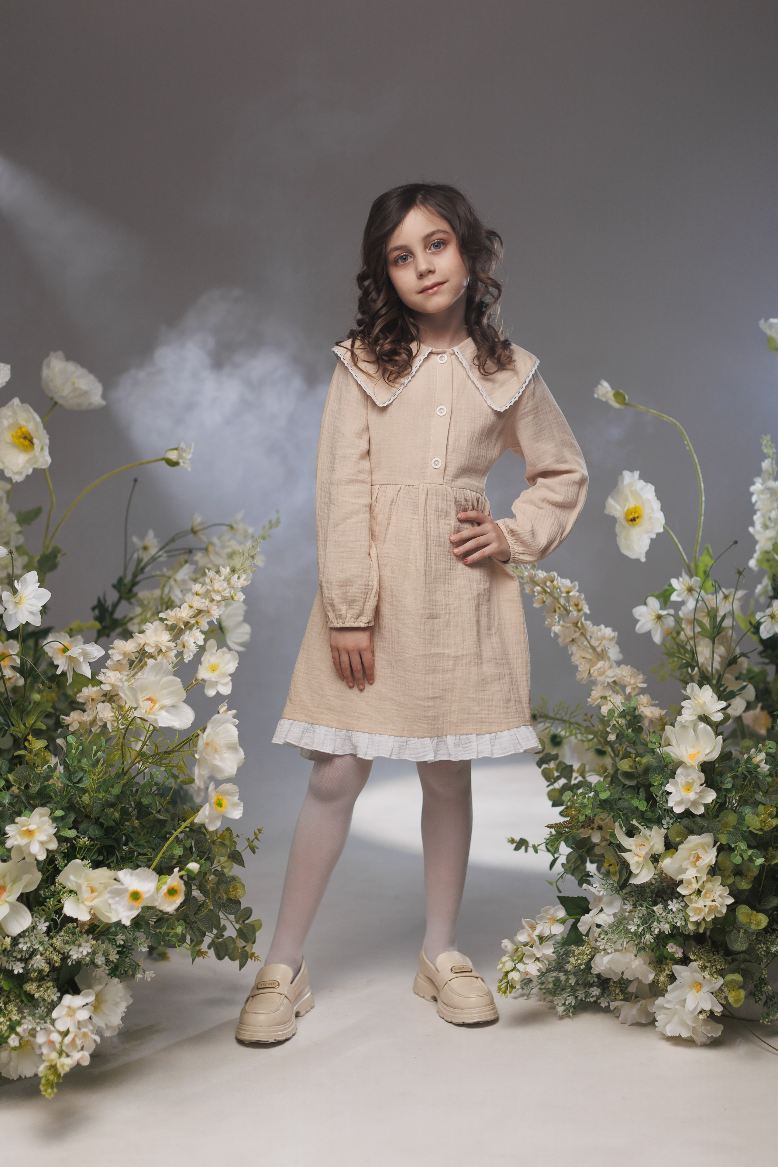 Съемка с цветами для модельного агентства. Анна Демидец — фотограф и маркетолог в Новошахтинске, Шахтах и Ростове-на-Дону