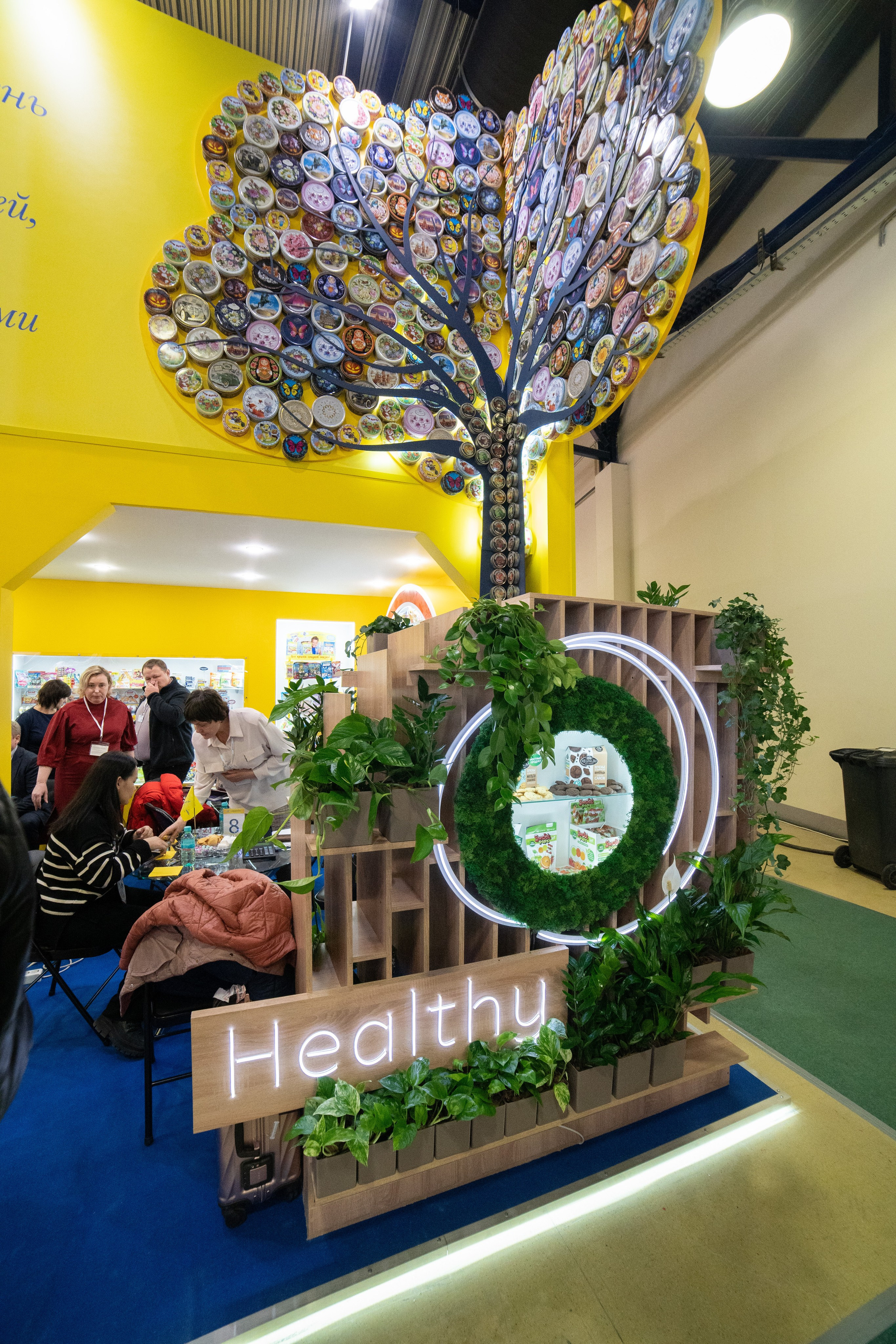 Выставочные стенды. Профессиональный портретный фотограф в Москве Владимир Глаголев