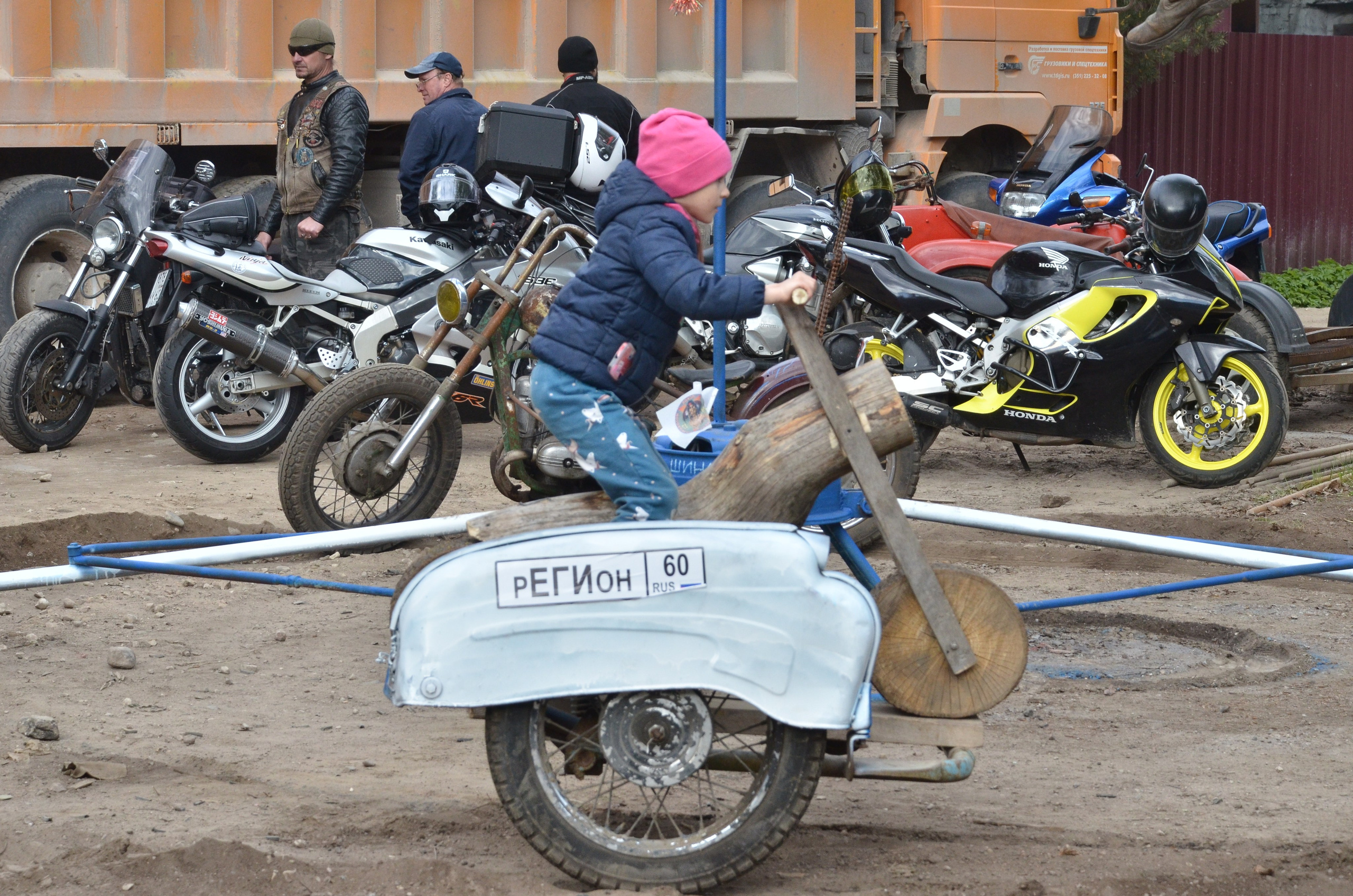 Позитивная механика, открытие сезона 2024. Портретная, сюжетная фотография