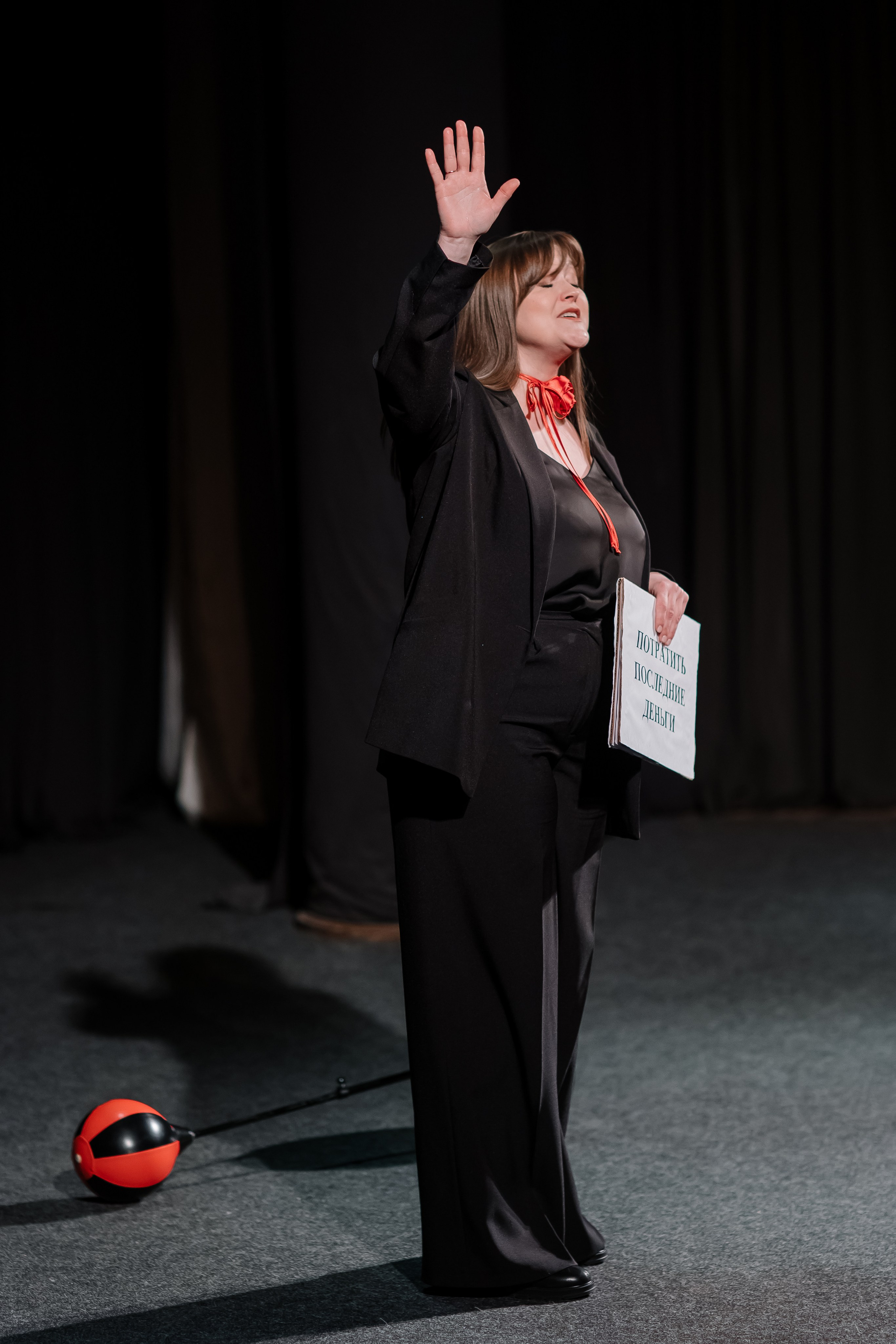 Спектакль. Свадебный фотограф